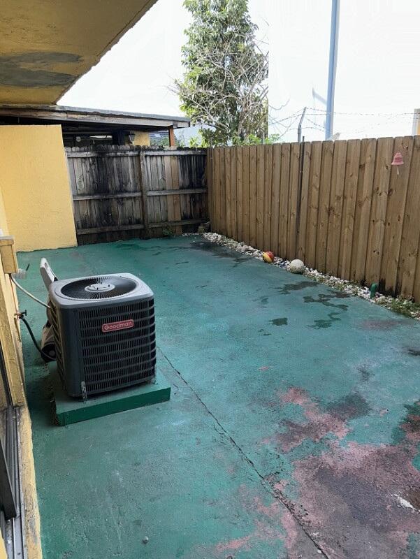 Carmel Twnhms Condo - Residential Lease