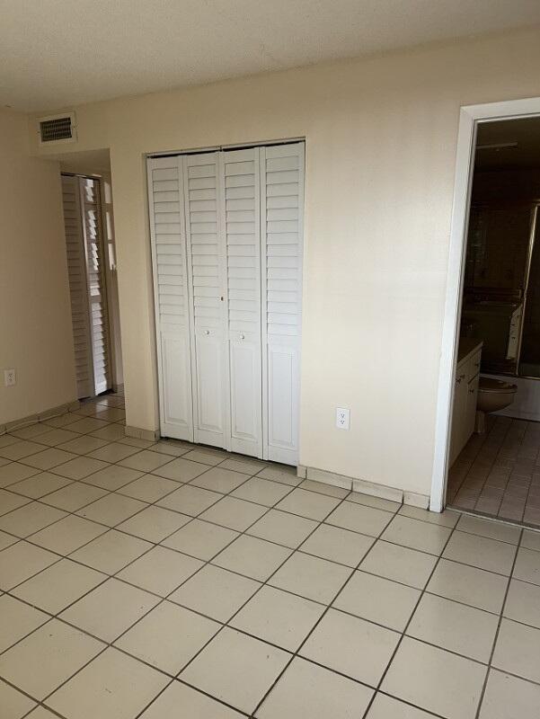 Carmel Twnhms Condo - Residential Lease