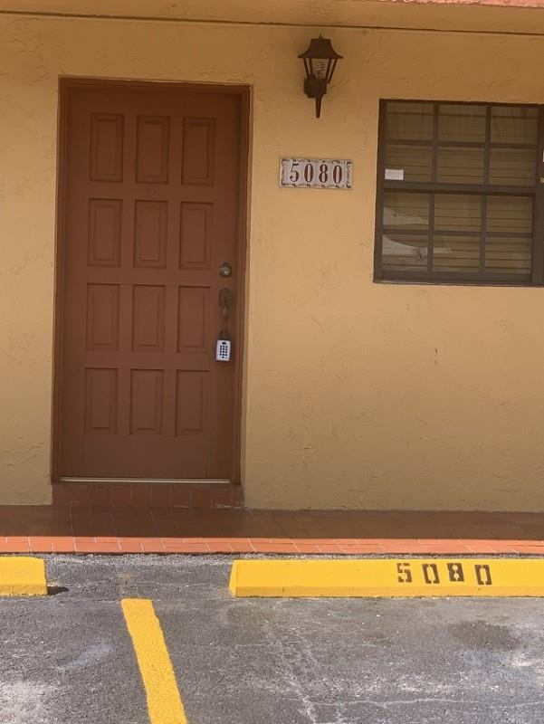 Carmel Twnhms Condo - Residential Lease