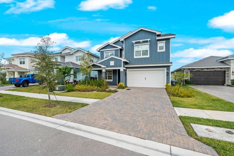 A home in Loxahatchee