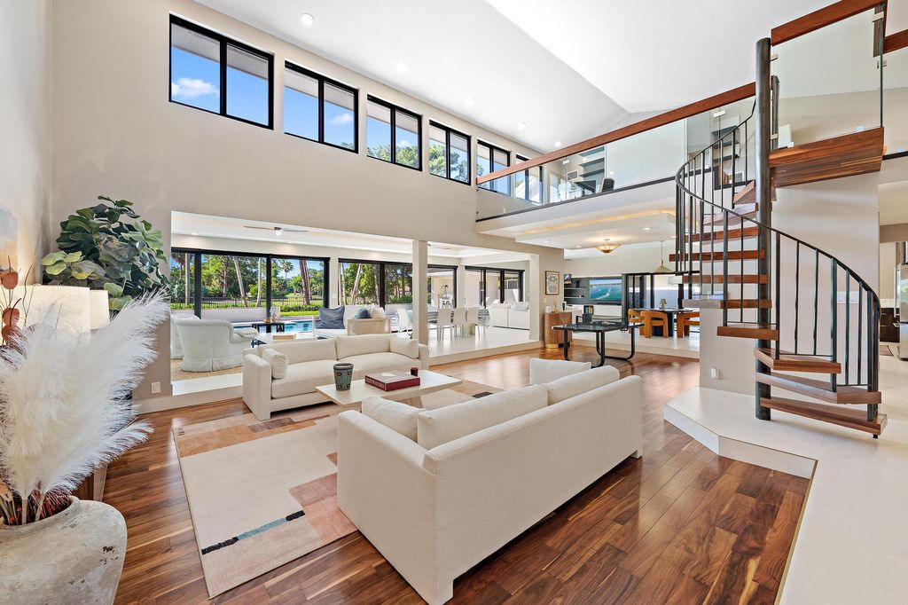 Photo of 12 Alston Road, Palm Beach Gardens, FL 33418 (MLS # B26022412)