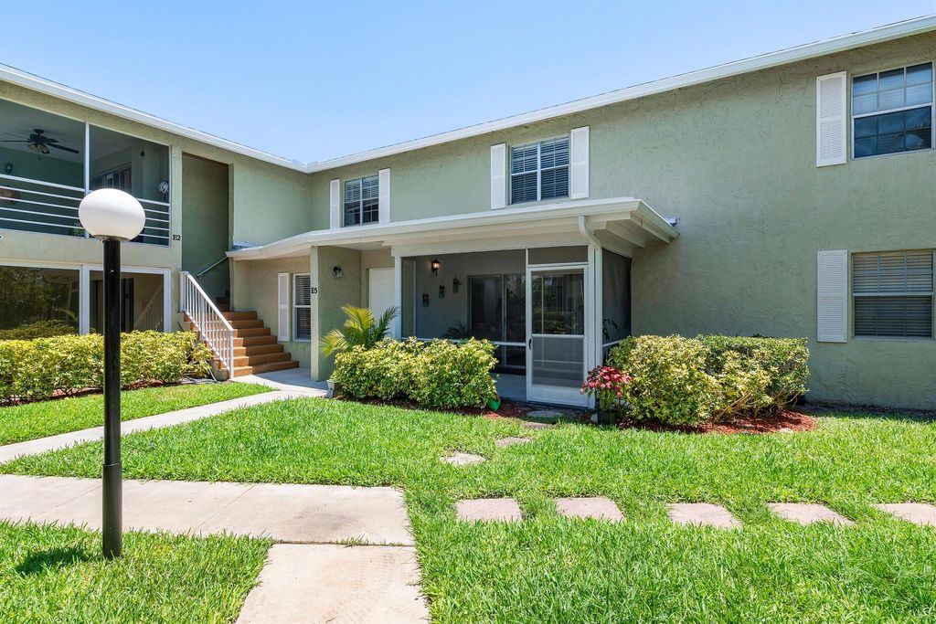Photo of 12076 Alternate A1a #E5, Palm Beach Gardens, FL 33410 (MLS # R10990002)