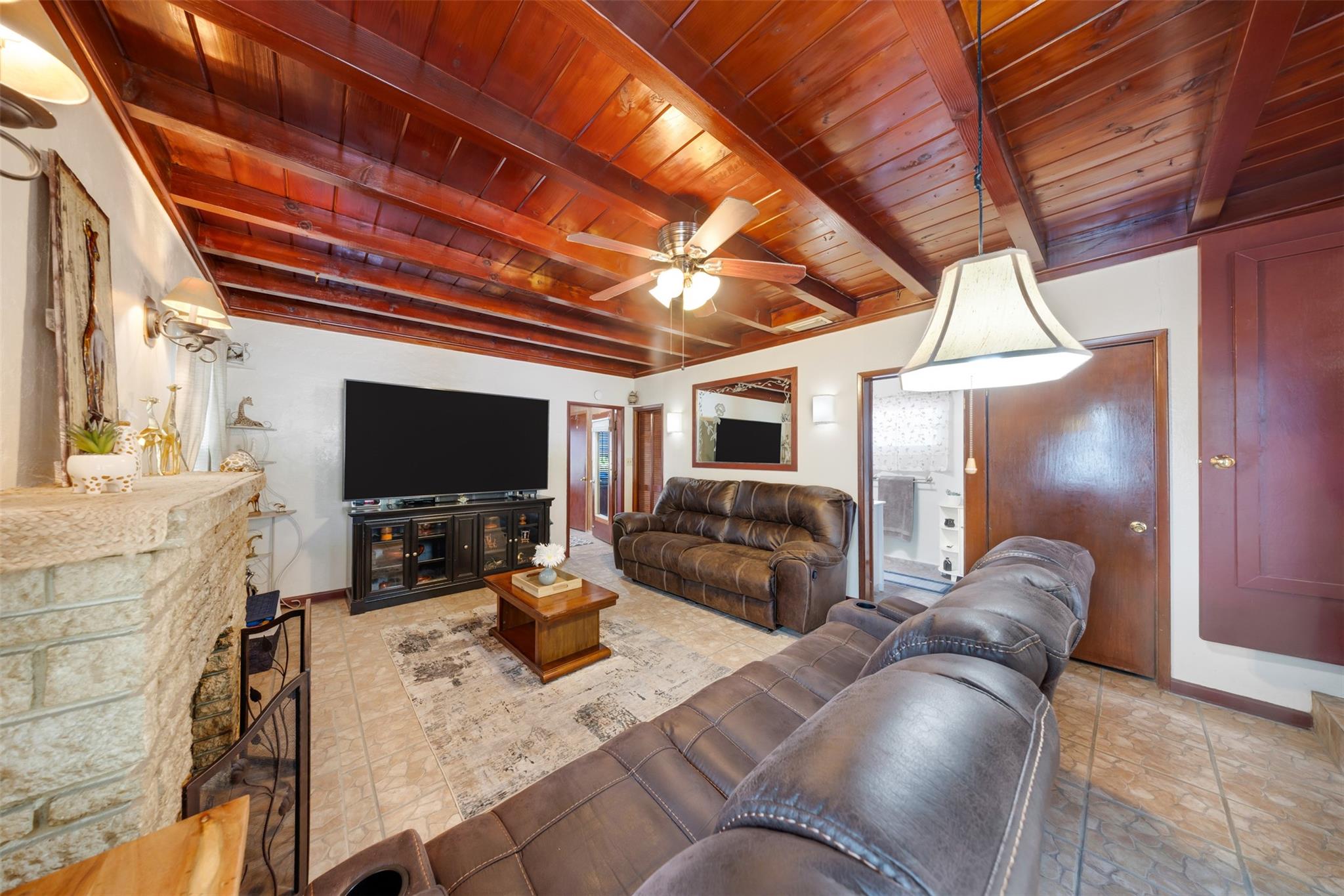 237 SW 20th St