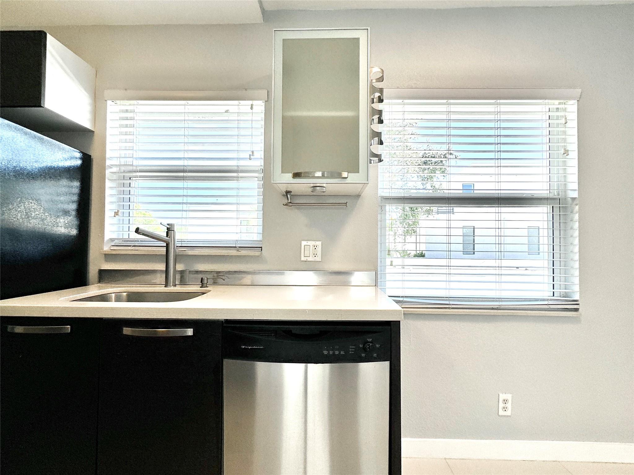 416 NE 15th Ave 12
