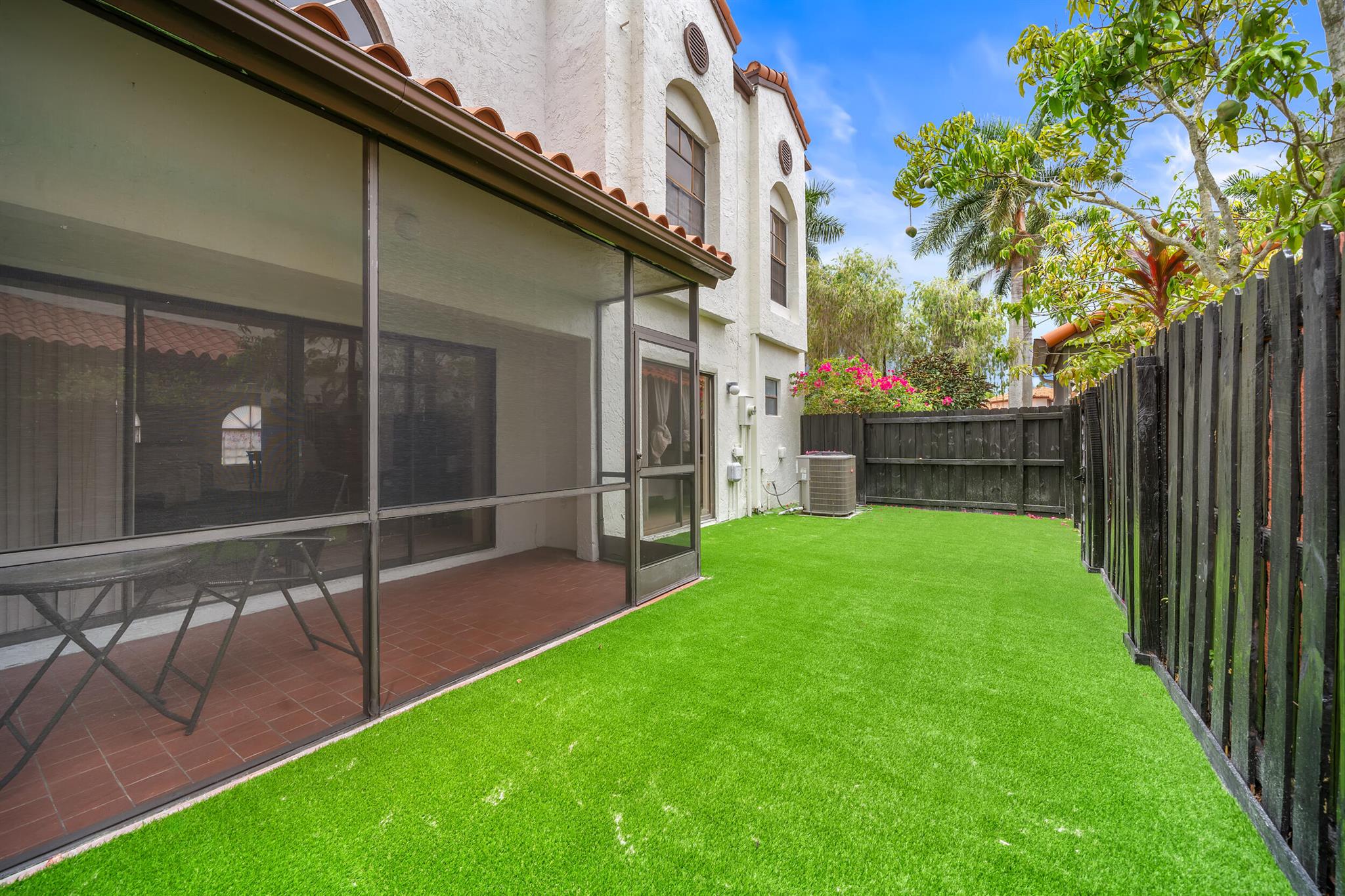 WELLINGTON OF WELLINGTON - Residential