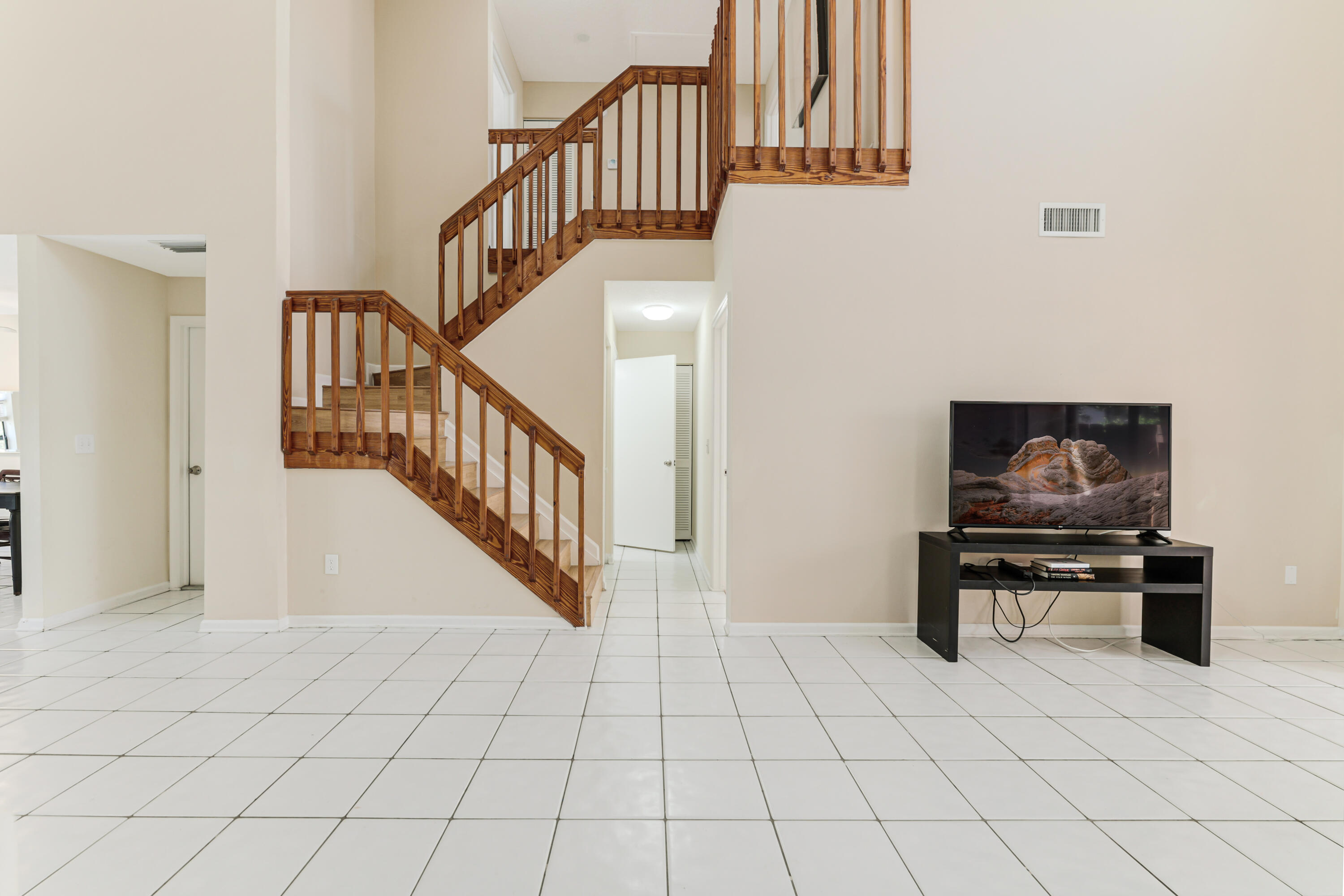 Properties 13506 Fountain View Boulevard