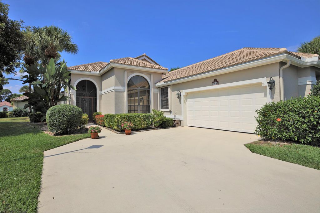 Photo of 10163 Lexington Circle N, Boynton Beach, FL 33436 (MLS # R10871160)