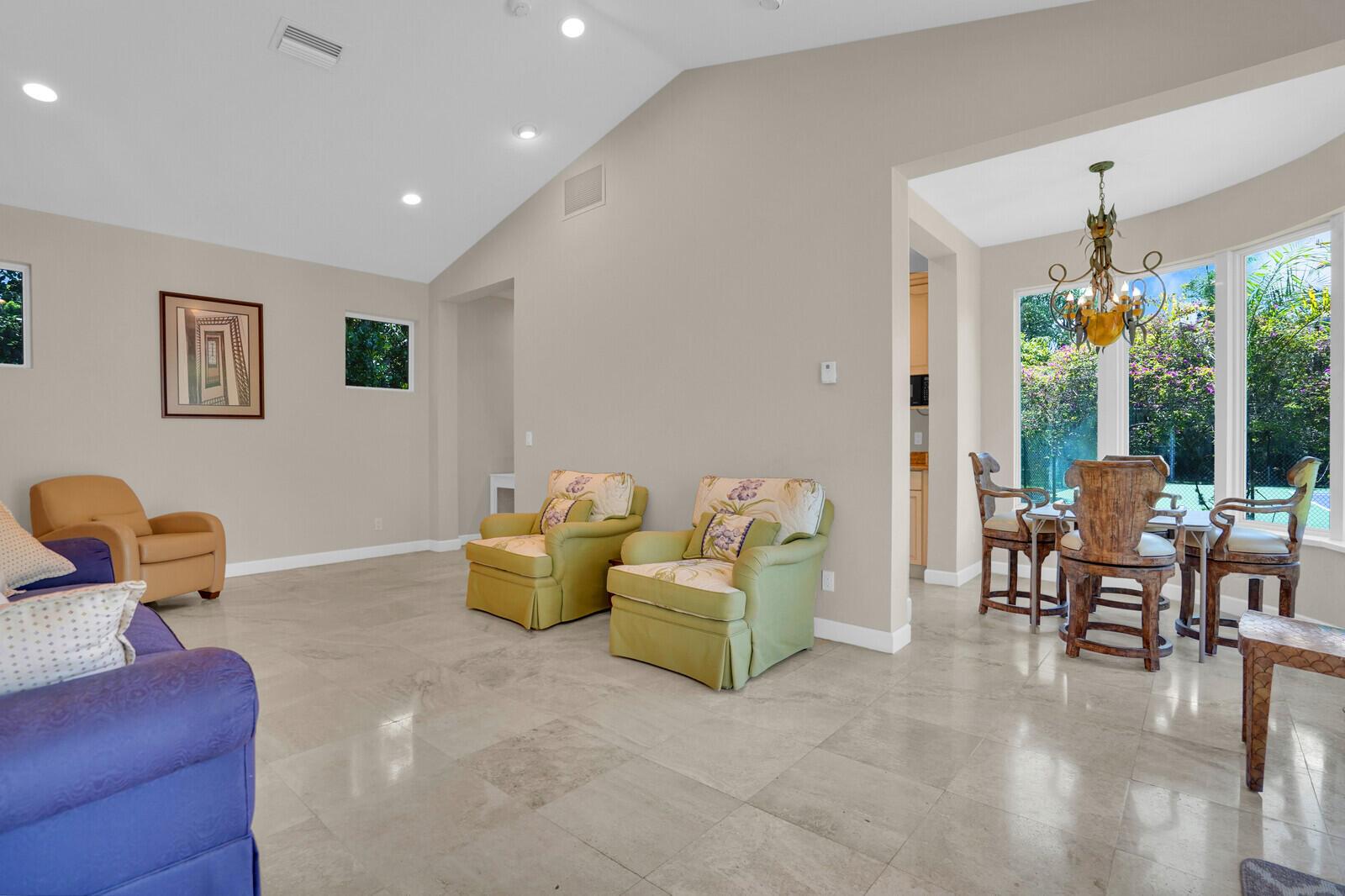 LONG LAKE ESTATES - Residential