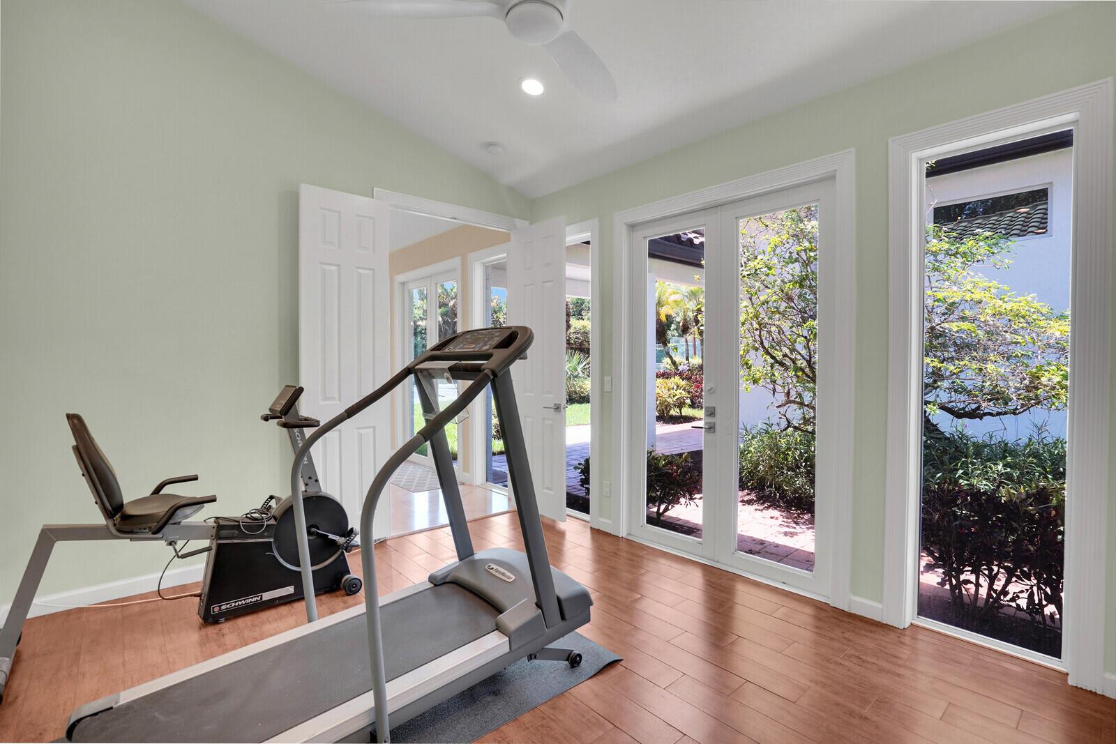 LONG LAKE ESTATES - Residential