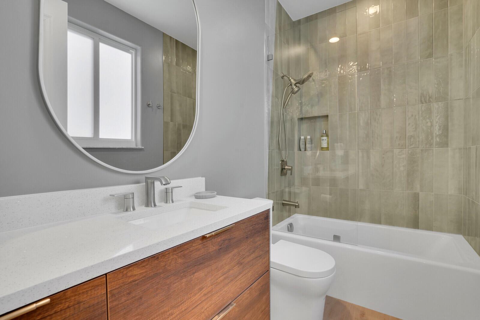 LONG LAKE ESTATES - Residential