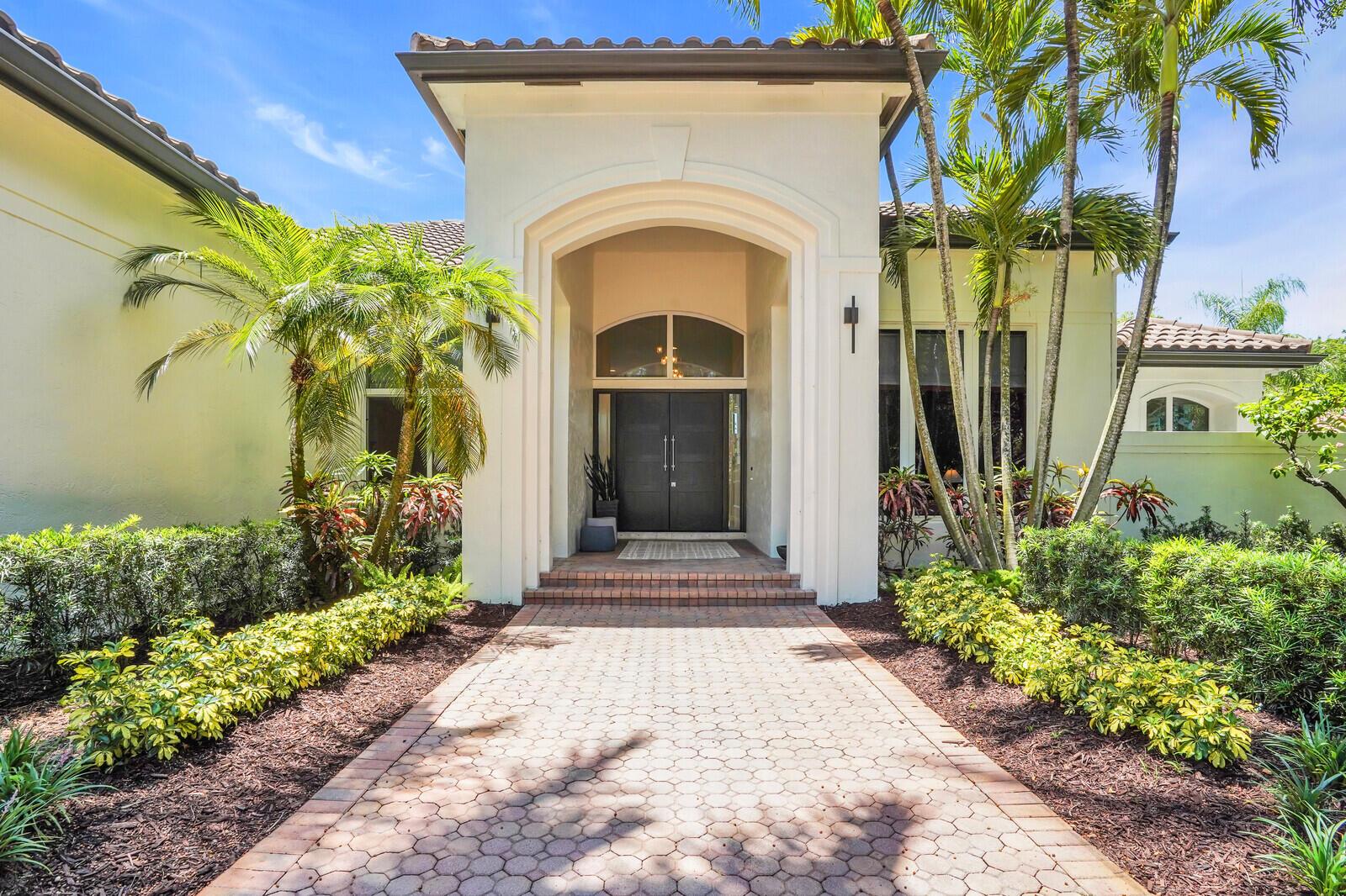 LONG LAKE ESTATES - Residential