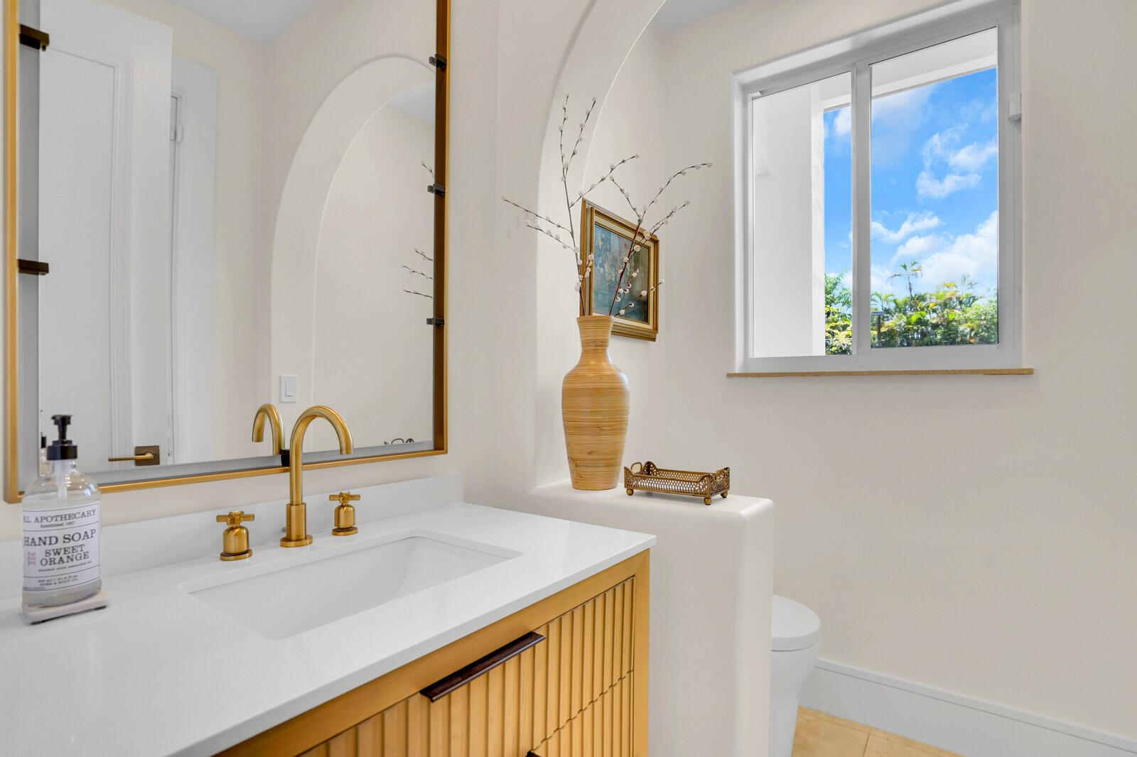 LONG LAKE ESTATES - Residential