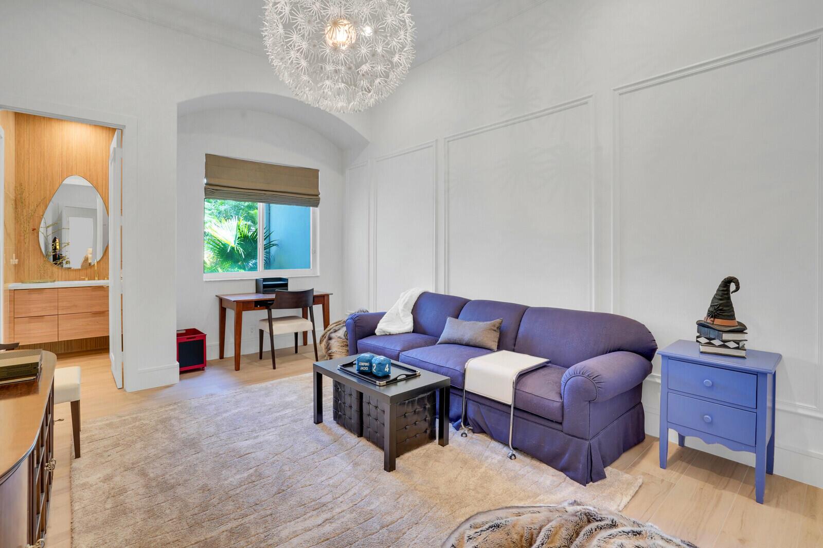 LONG LAKE ESTATES - Residential