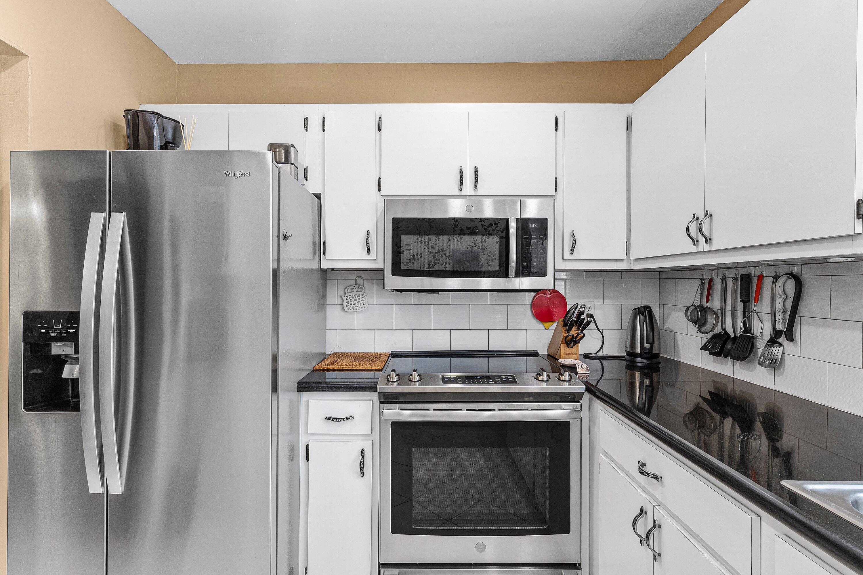 BOUNDBROOK CONDO S - Residential