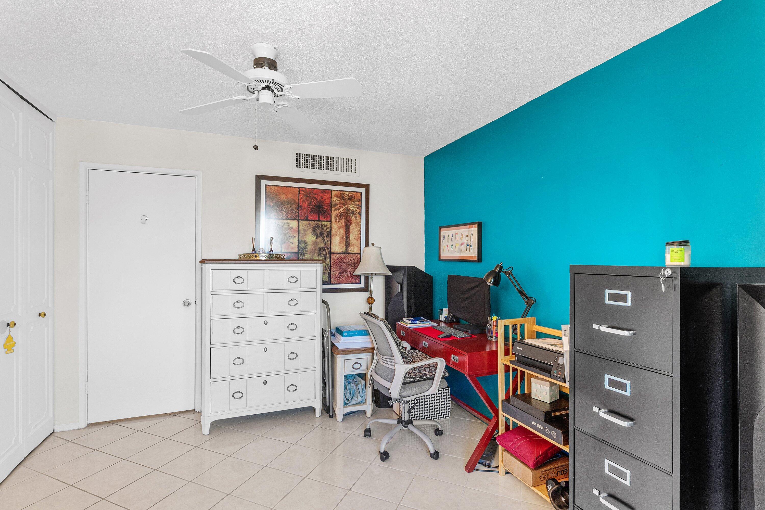 BOUNDBROOK CONDO S - Residential