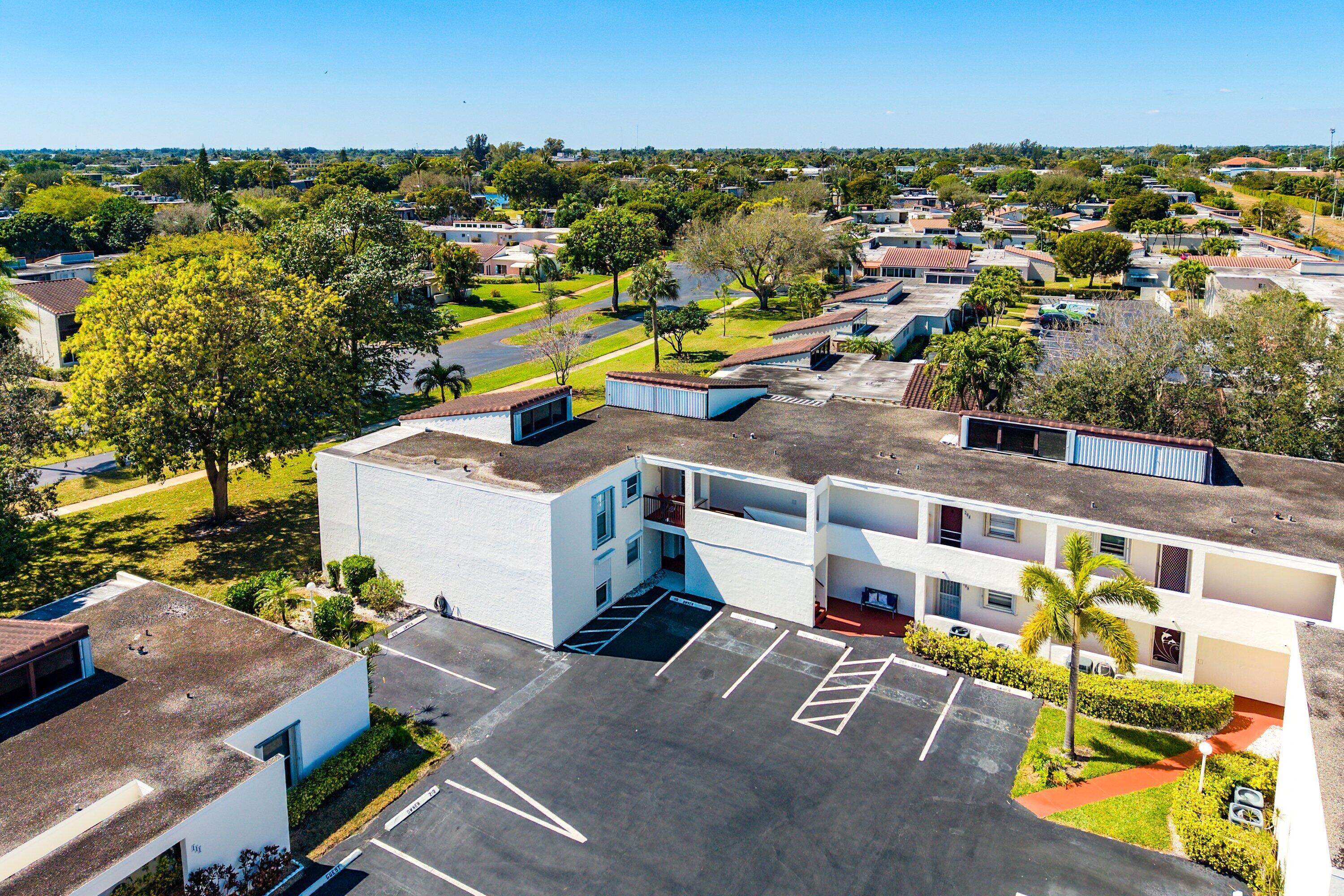 BOUNDBROOK CONDO S - Residential