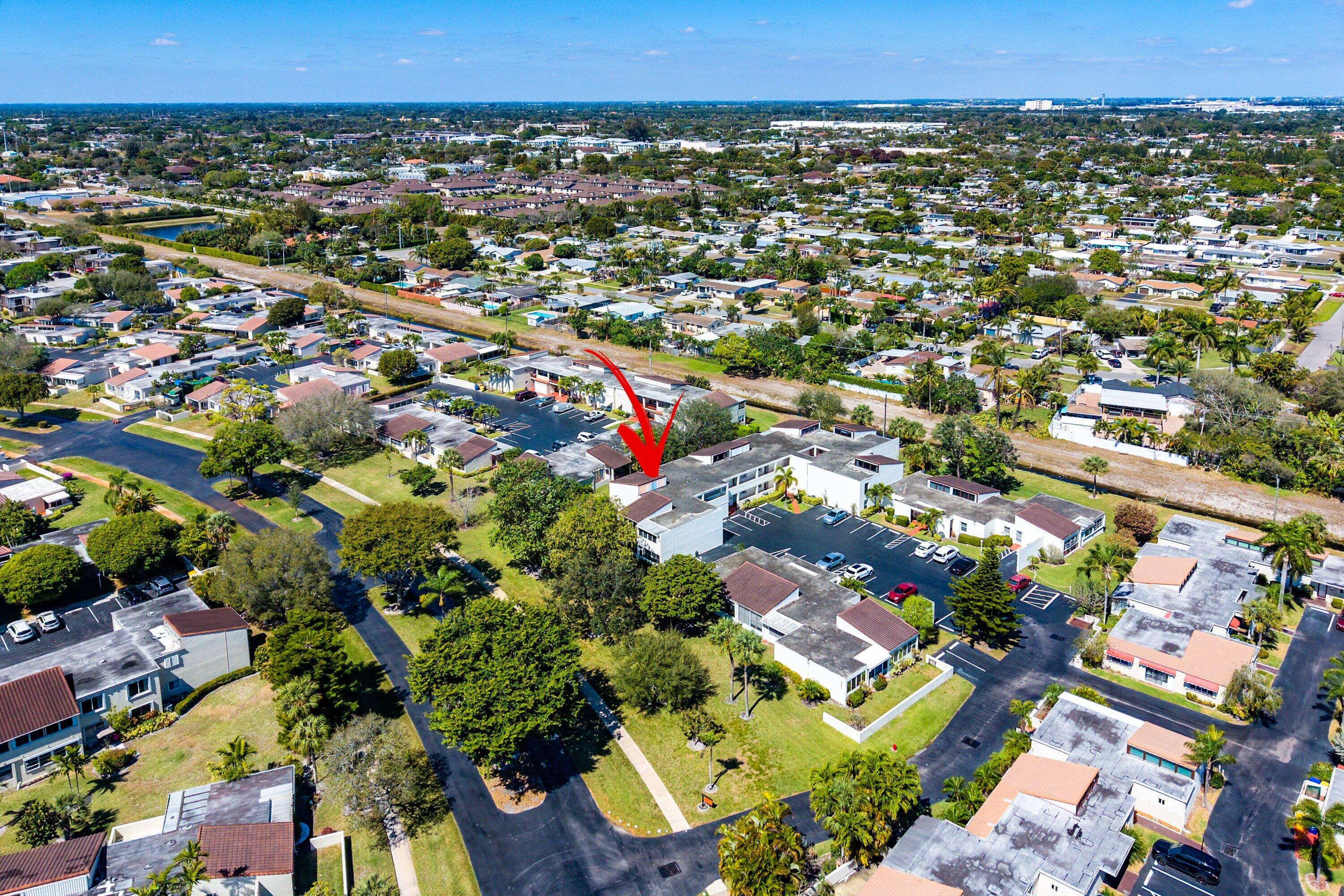 BOUNDBROOK CONDO S - Residential