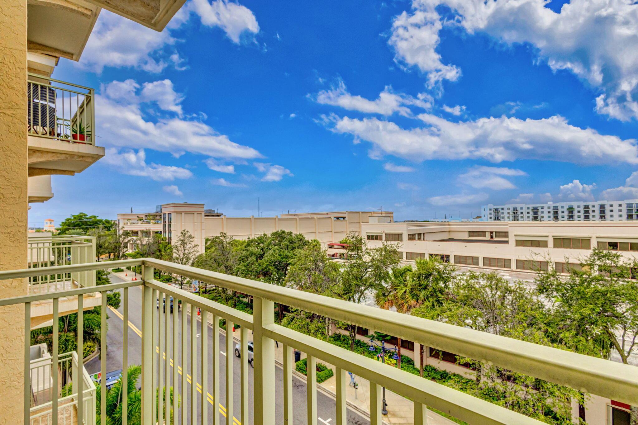 610 CLEMATIS CONDO - Residential