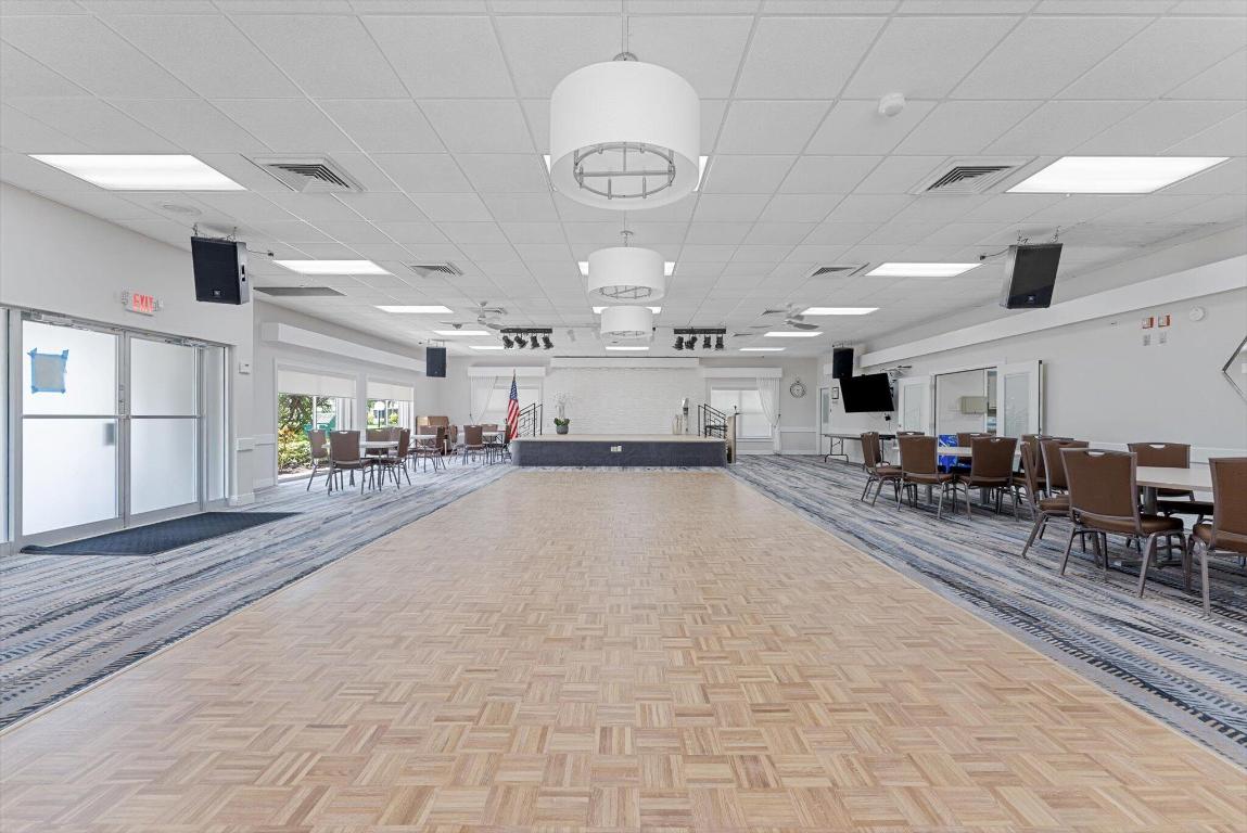 PINES OF DELRAY - Residential