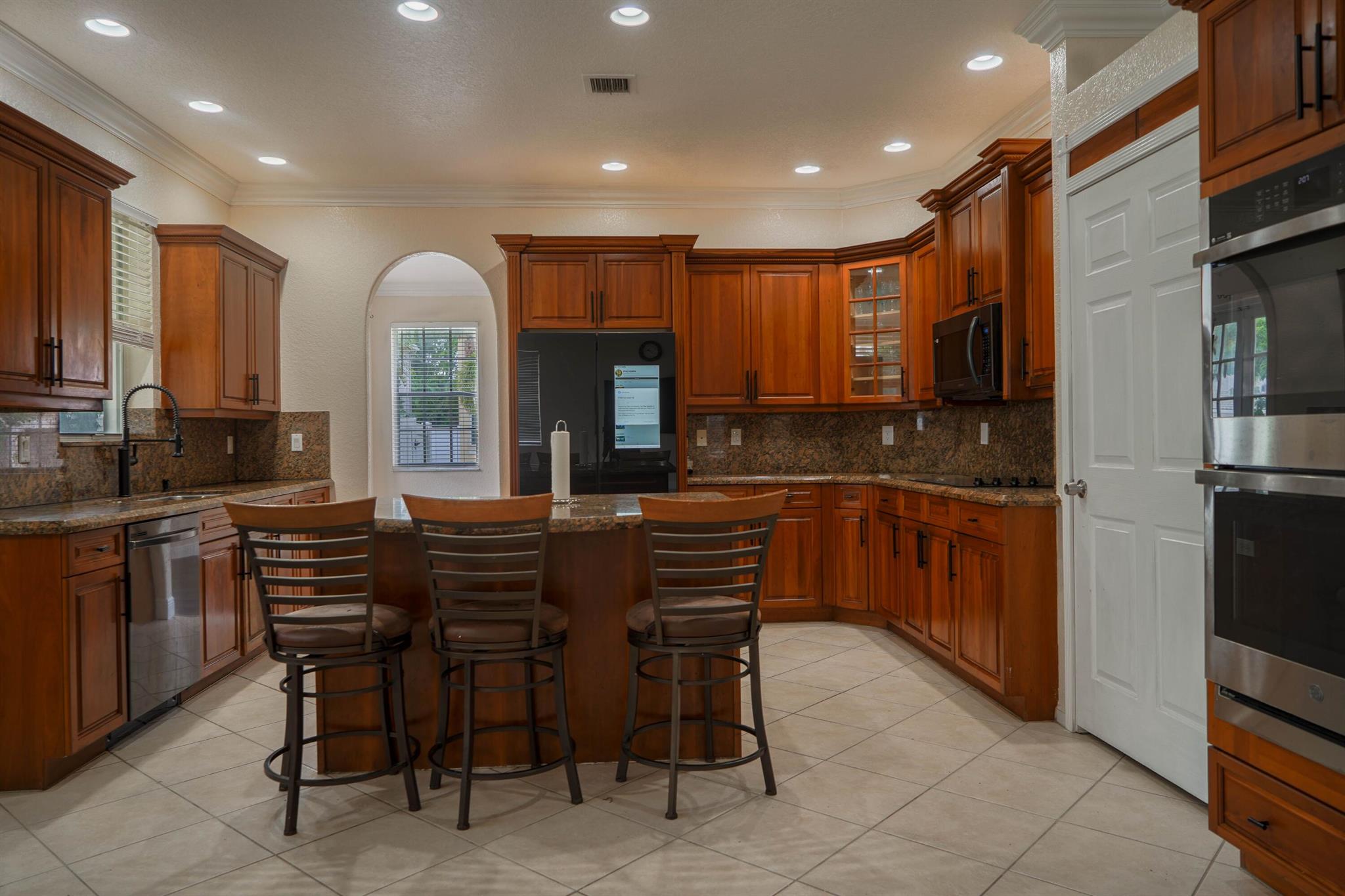 MADISON GREEN 1 PARS F AN - Residential Lease