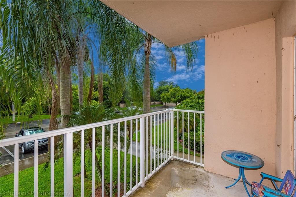 EVERGREEN LAKES - Residential