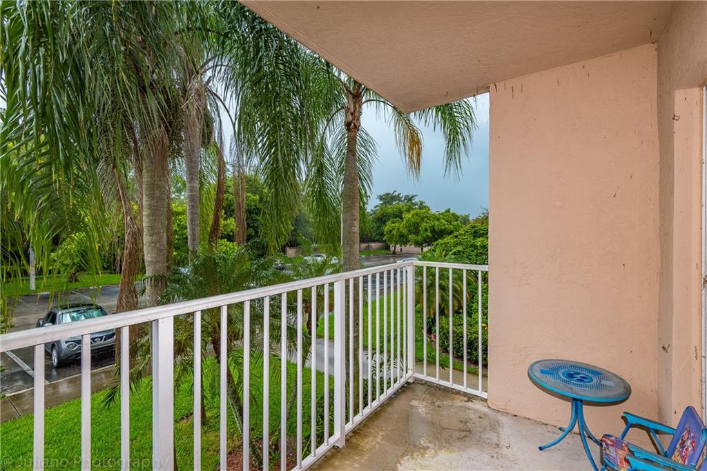 EVERGREEN LAKES - Residential