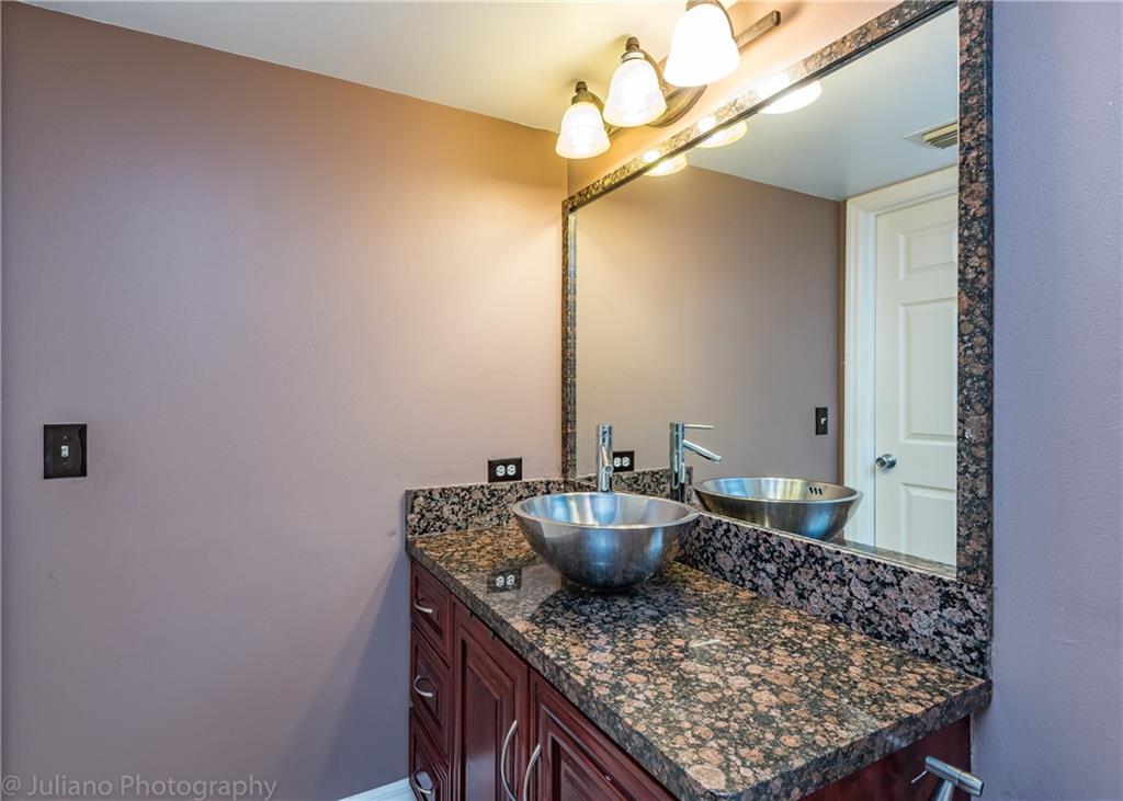 EVERGREEN LAKES - Residential