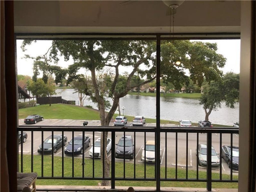 Photo of 3690 Inverrary Drive #3S, Lauderhill, FL 33319 (MLS # F10555811)