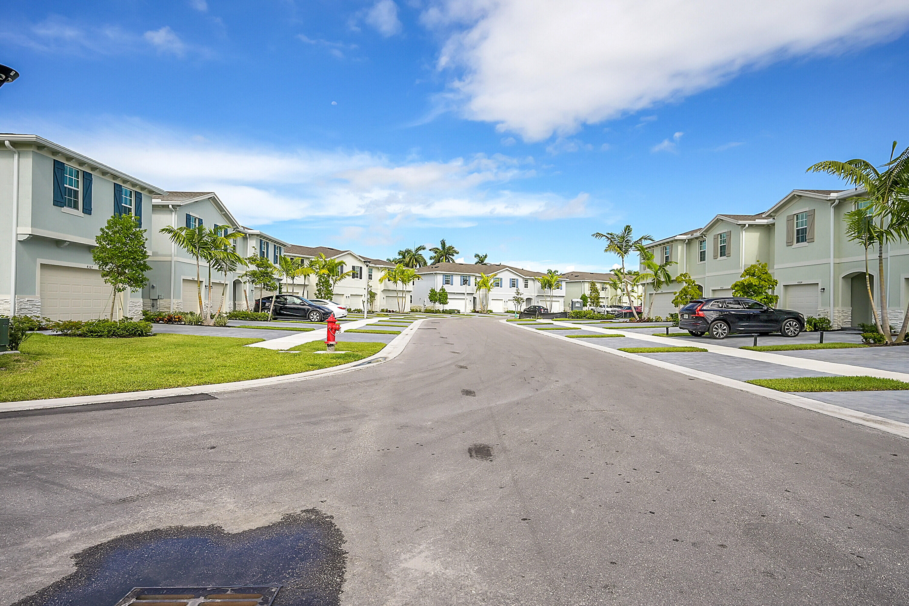 LAKESHORE AT THE FOUNTAINS REPLAT - Residential Lease