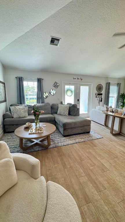 PORT ST LUCIE SECTION 7 - Residential