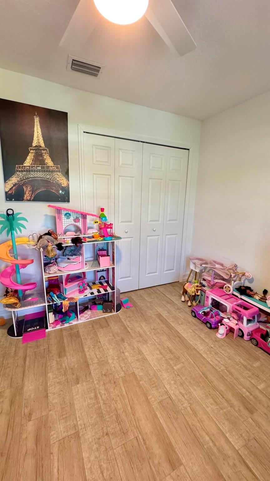 PORT ST LUCIE SECTION 7 - Residential