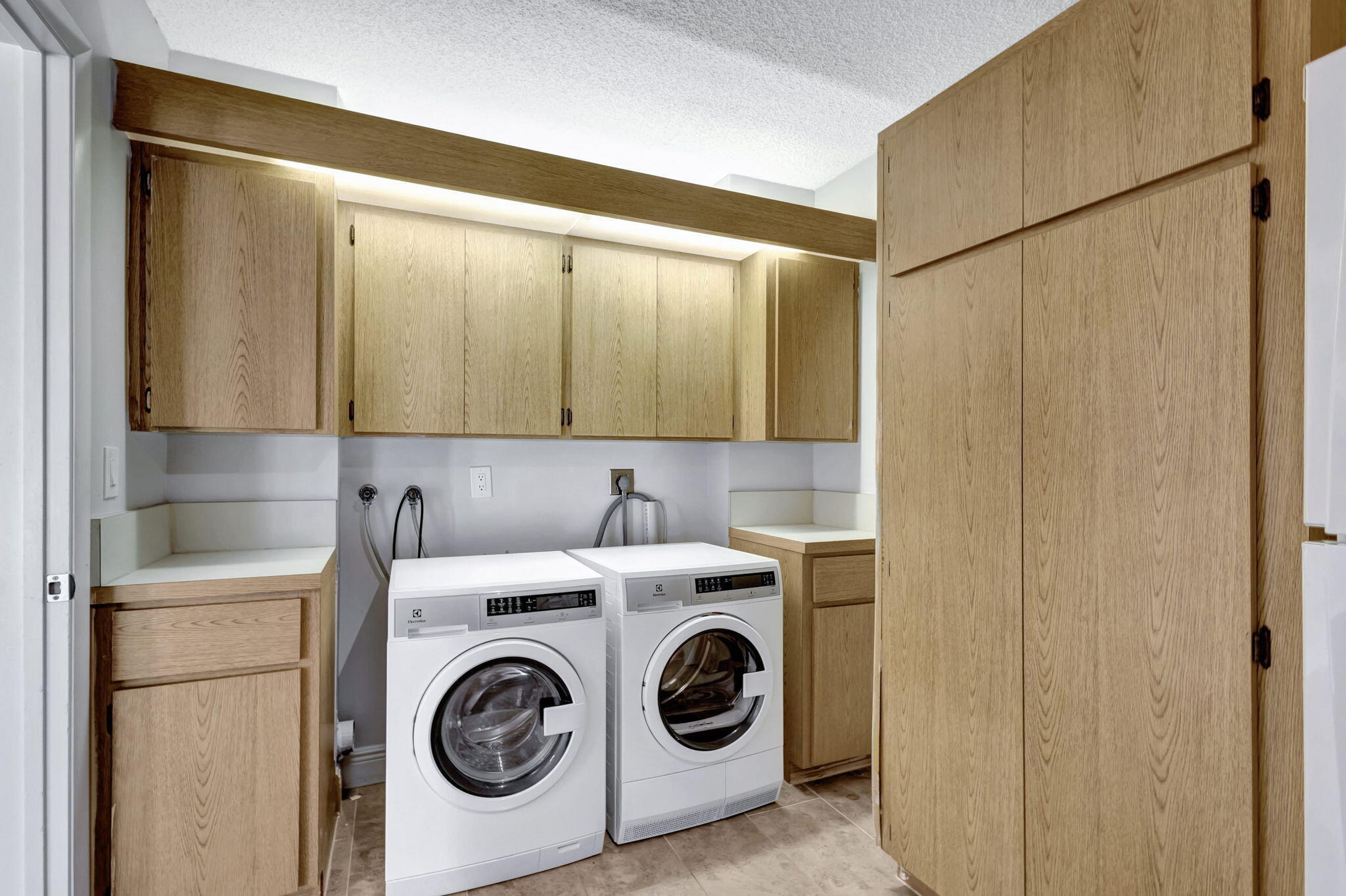WHITEHALL VILLAGE - Residential Lease