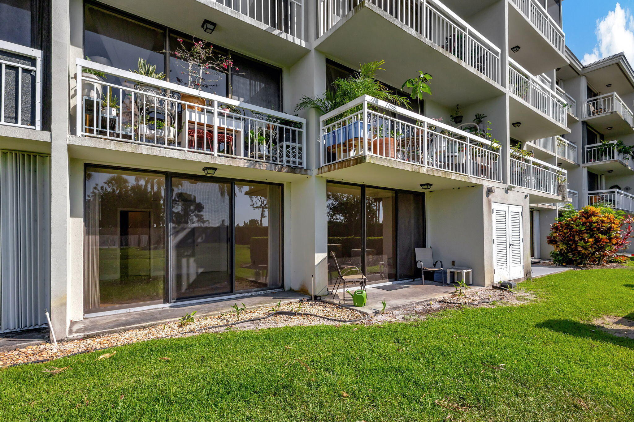 WHITEHALL VILLAGE - Residential Lease