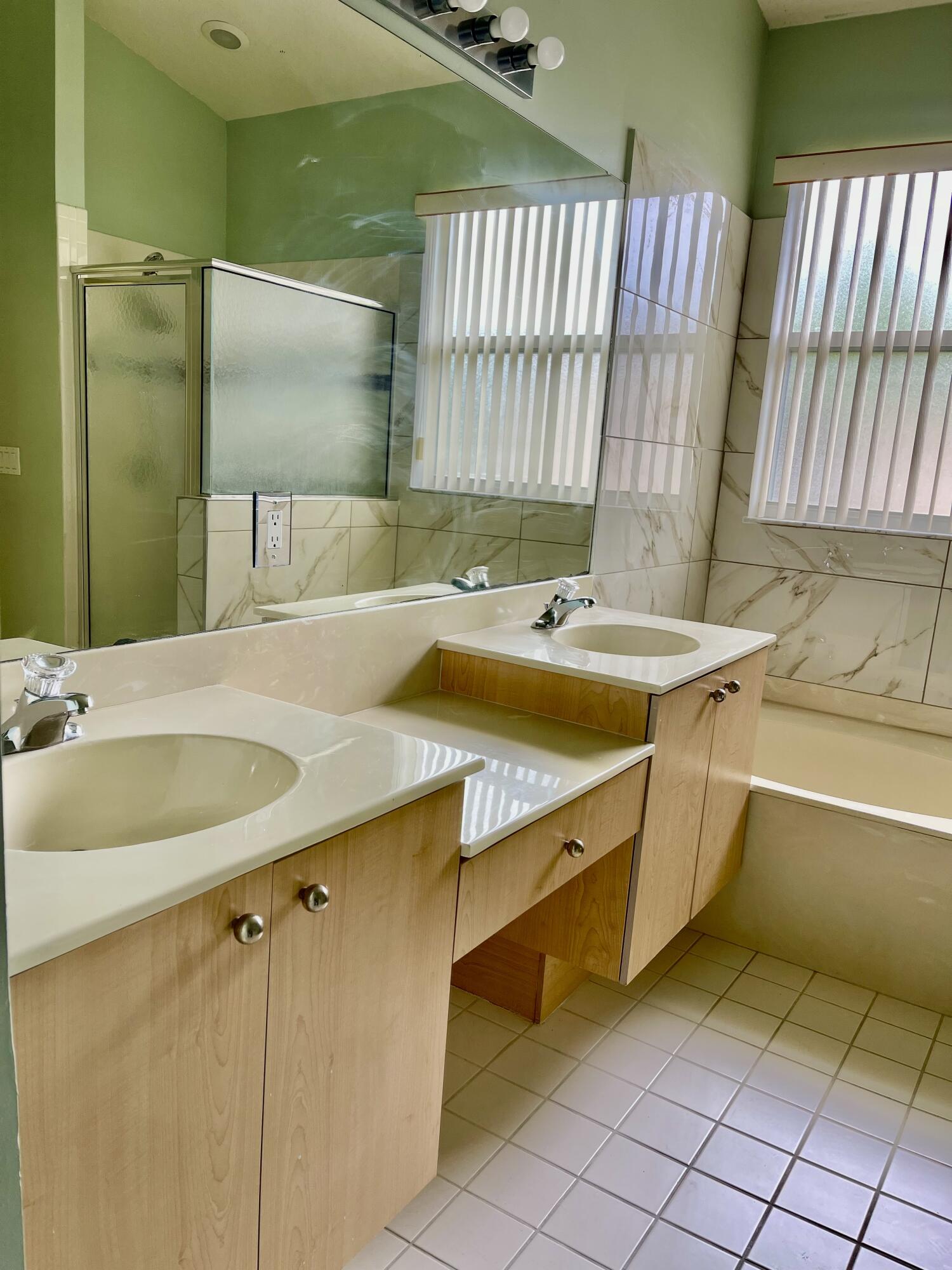 Magnolia Lakes At St Lucie West Ph - Residential Lease