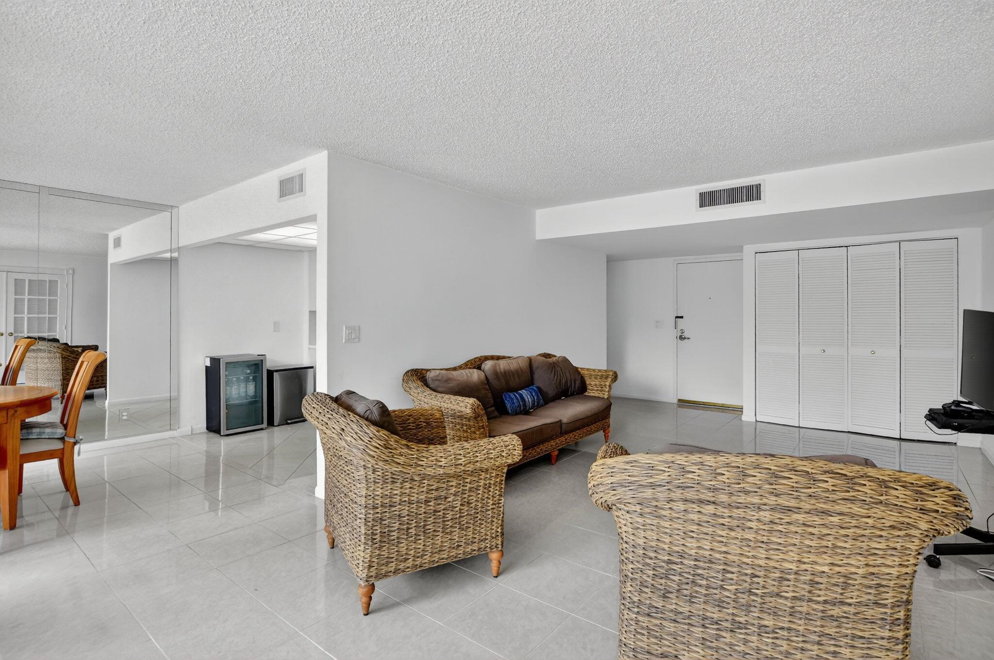 PORTA BELLA EAST AND PORT - Residential