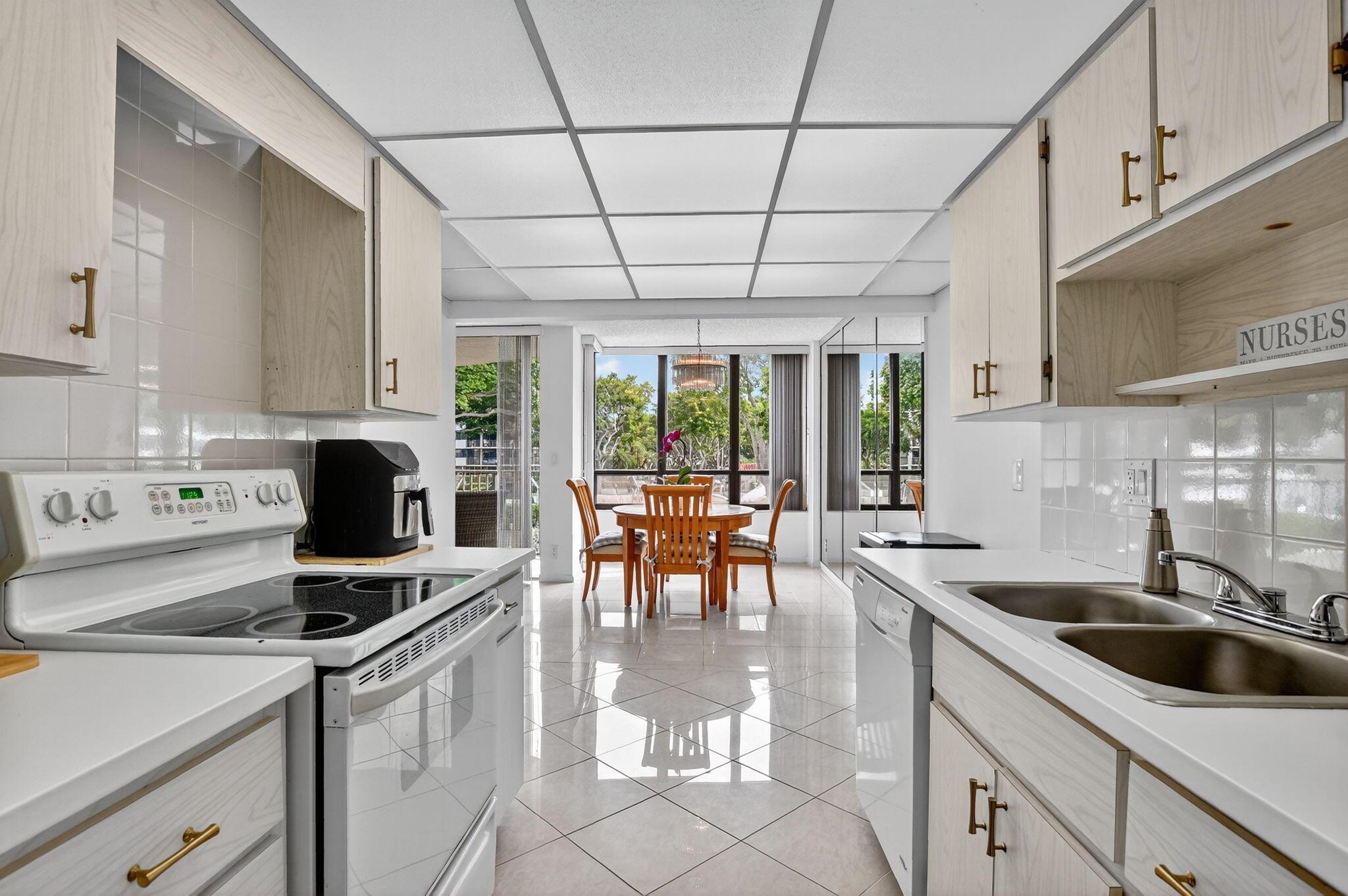 PORTA BELLA EAST AND PORT - Residential