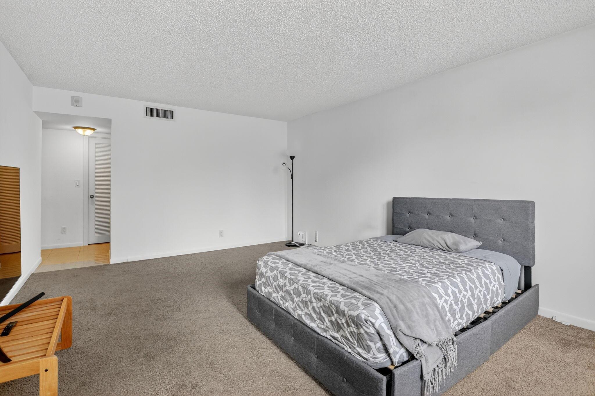 PORTA BELLA EAST AND PORT - Residential