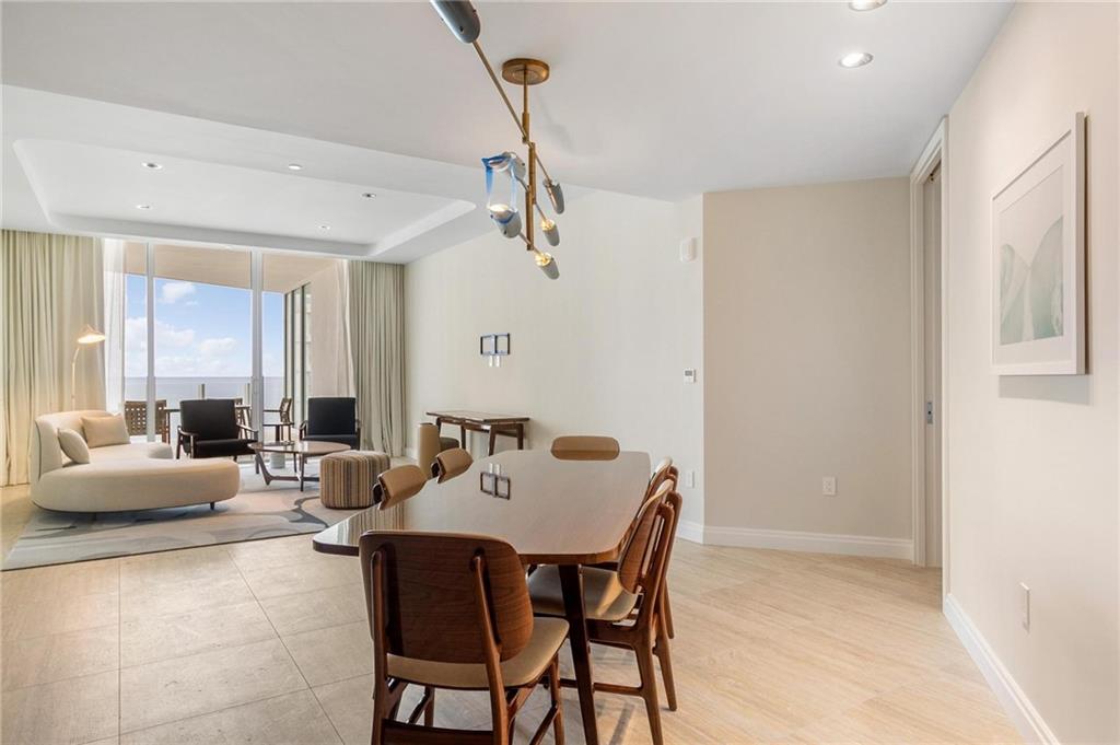 Four Seasons Residences - Residential