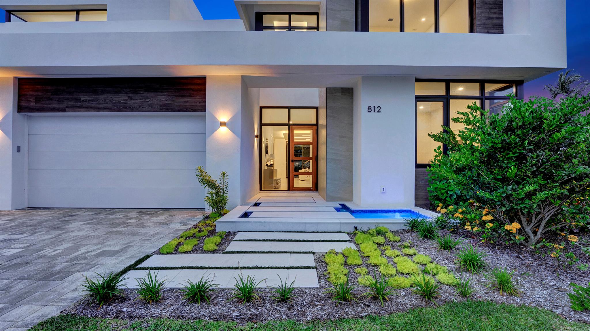 812 Malaga Drive, Boca Raton, FL, 33432/$4,390,000 2 812 Malaga Drive