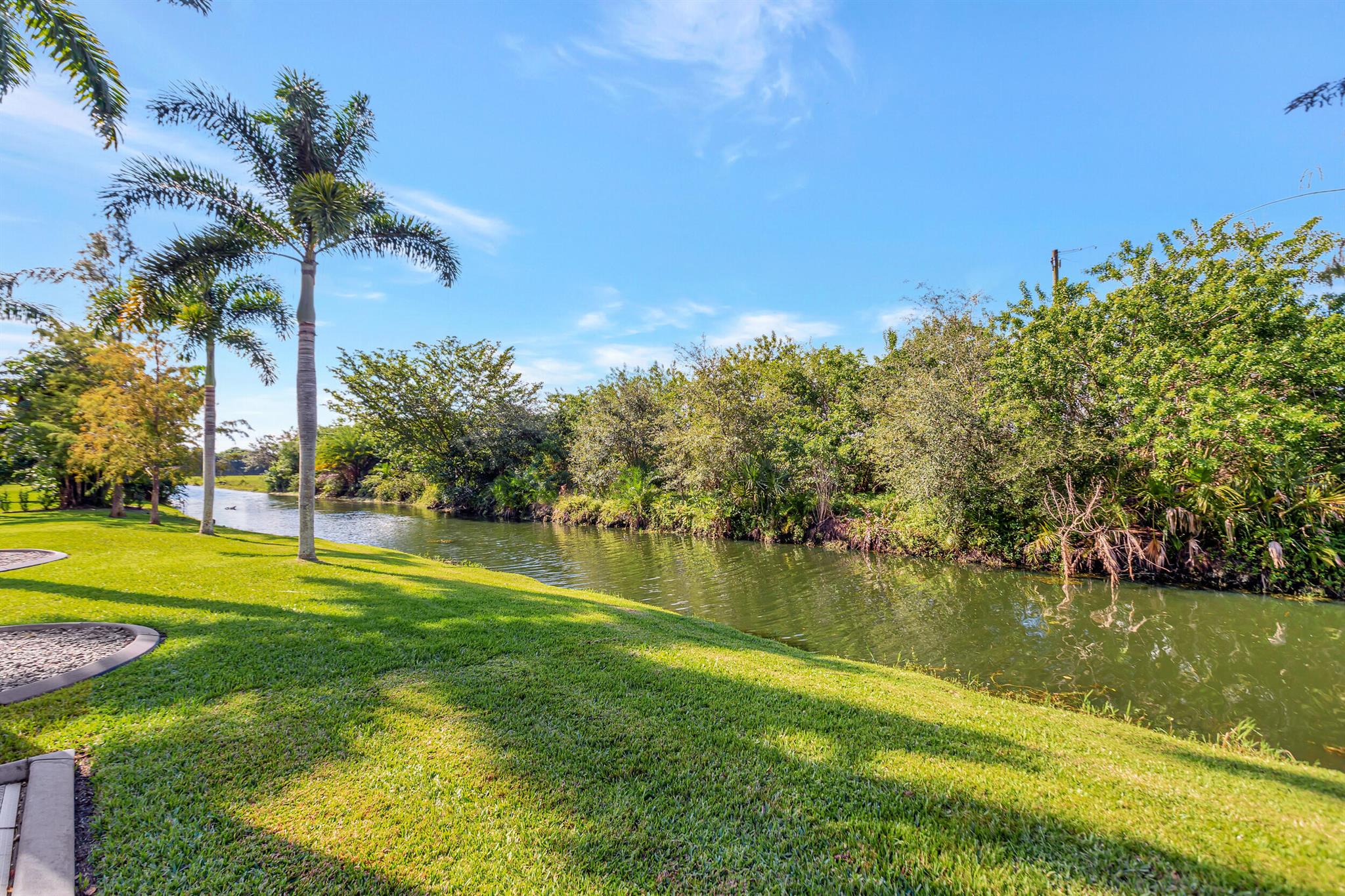 SUNSHINE GROVES - Residential