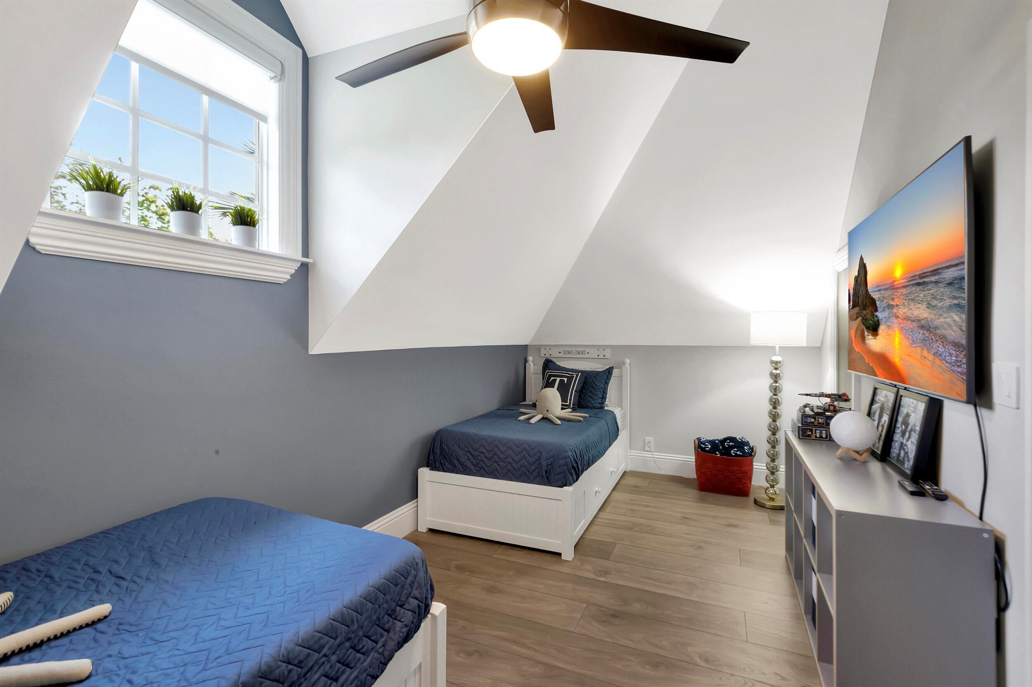 SUNSHINE GROVES - Residential