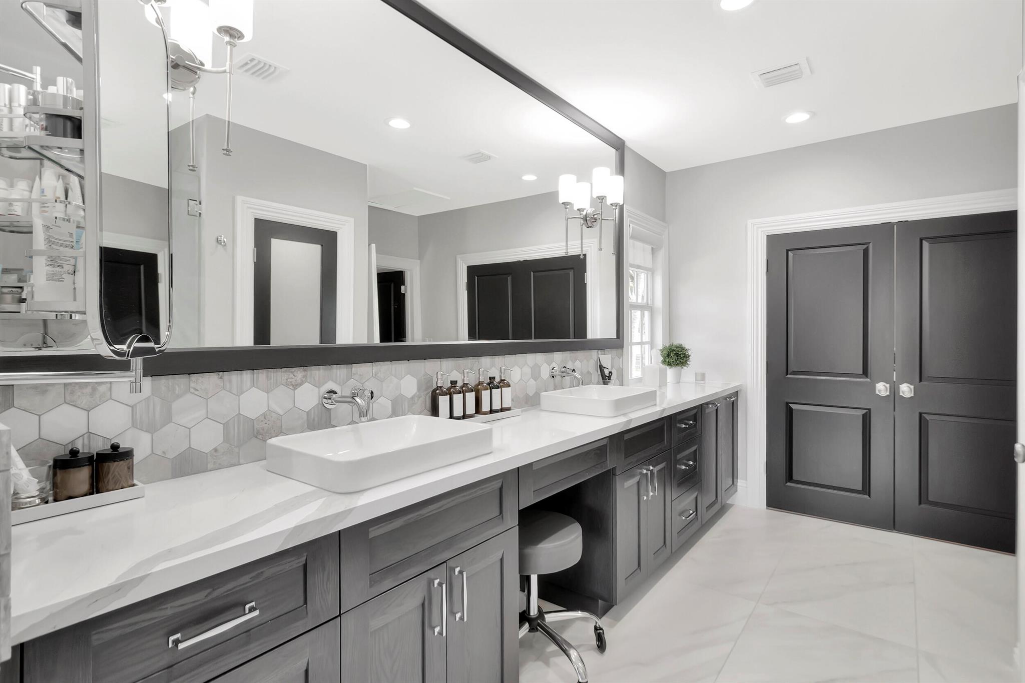SUNSHINE GROVES - Residential