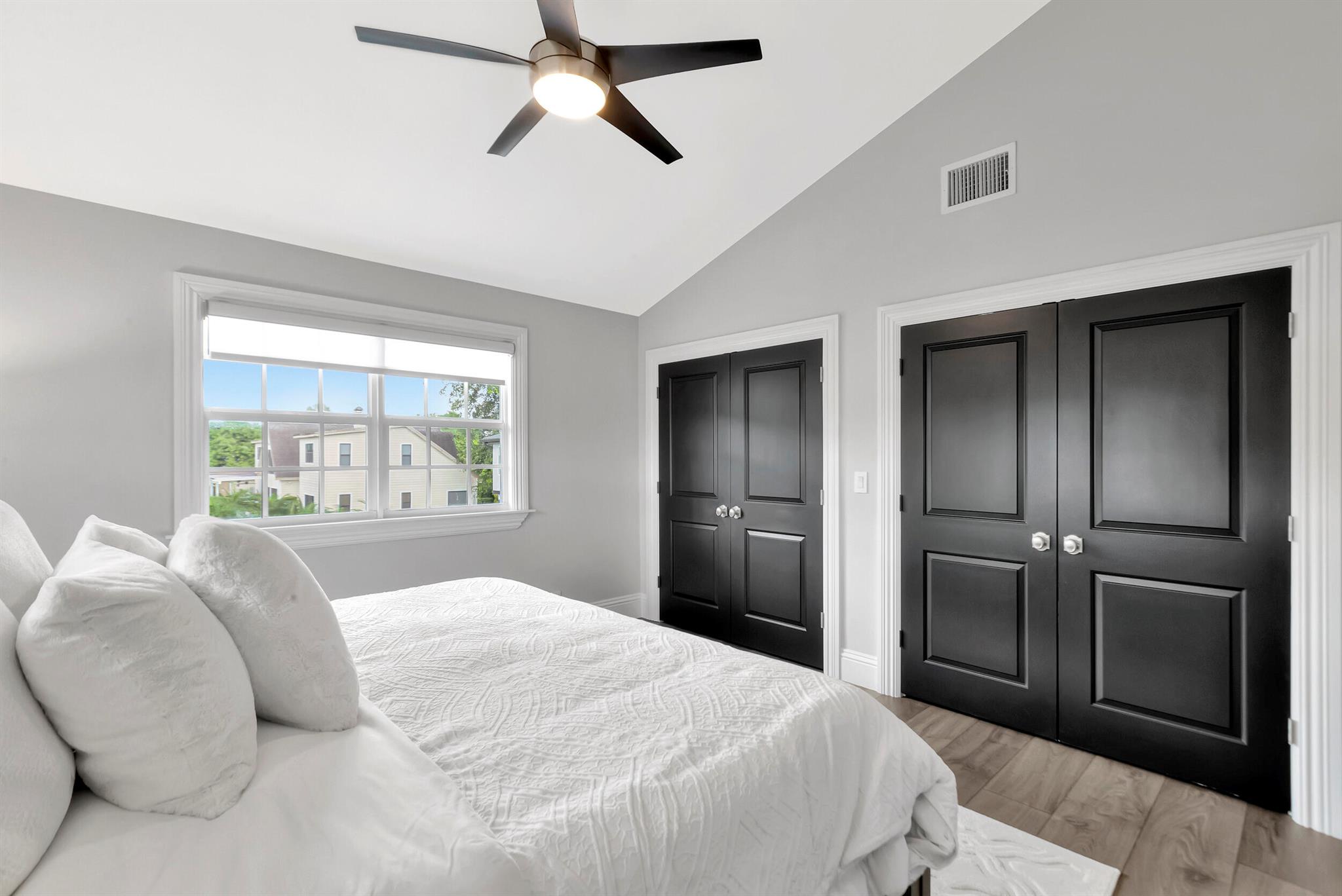 SUNSHINE GROVES - Residential