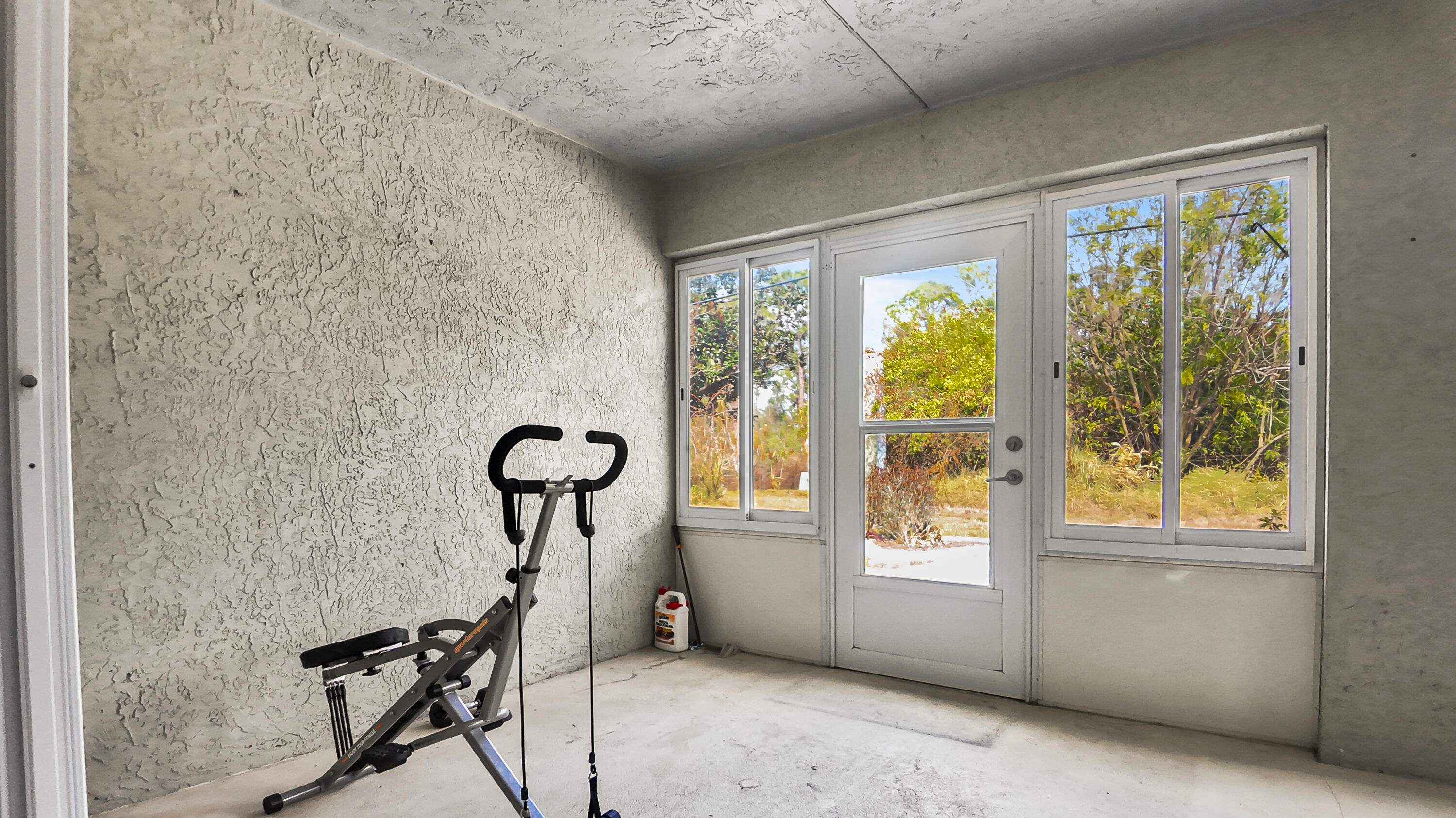 SPANISH LAKES ONE LEASEHOLD ESTATES - Residential