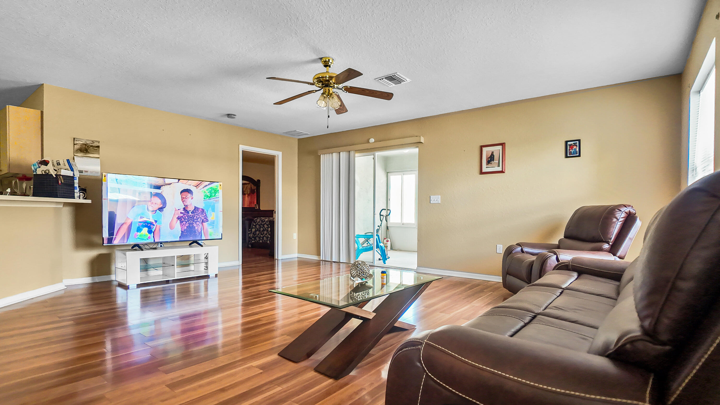 SPANISH LAKES ONE LEASEHOLD ESTATES - Residential