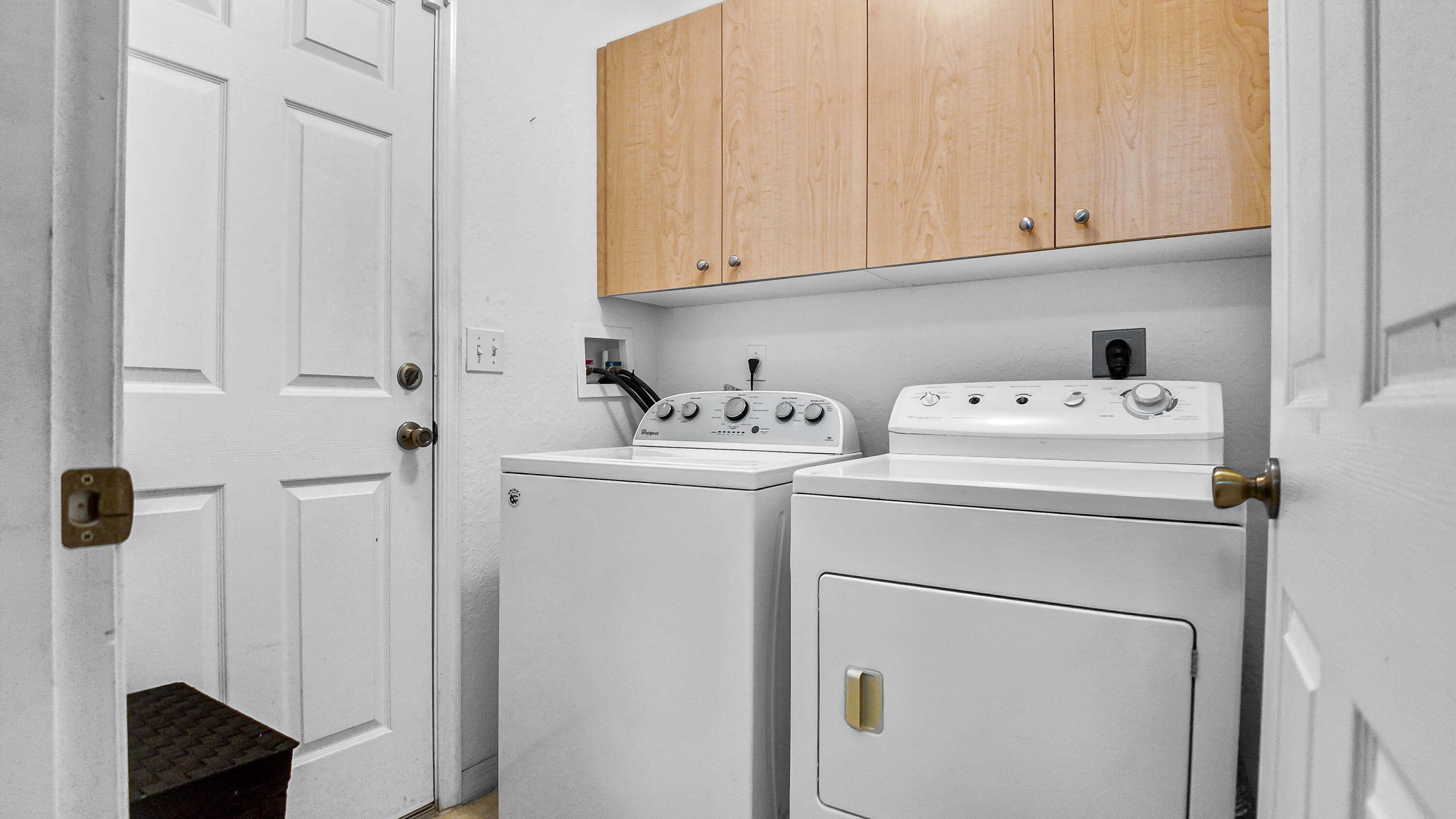 SPANISH LAKES ONE LEASEHOLD ESTATES - Residential