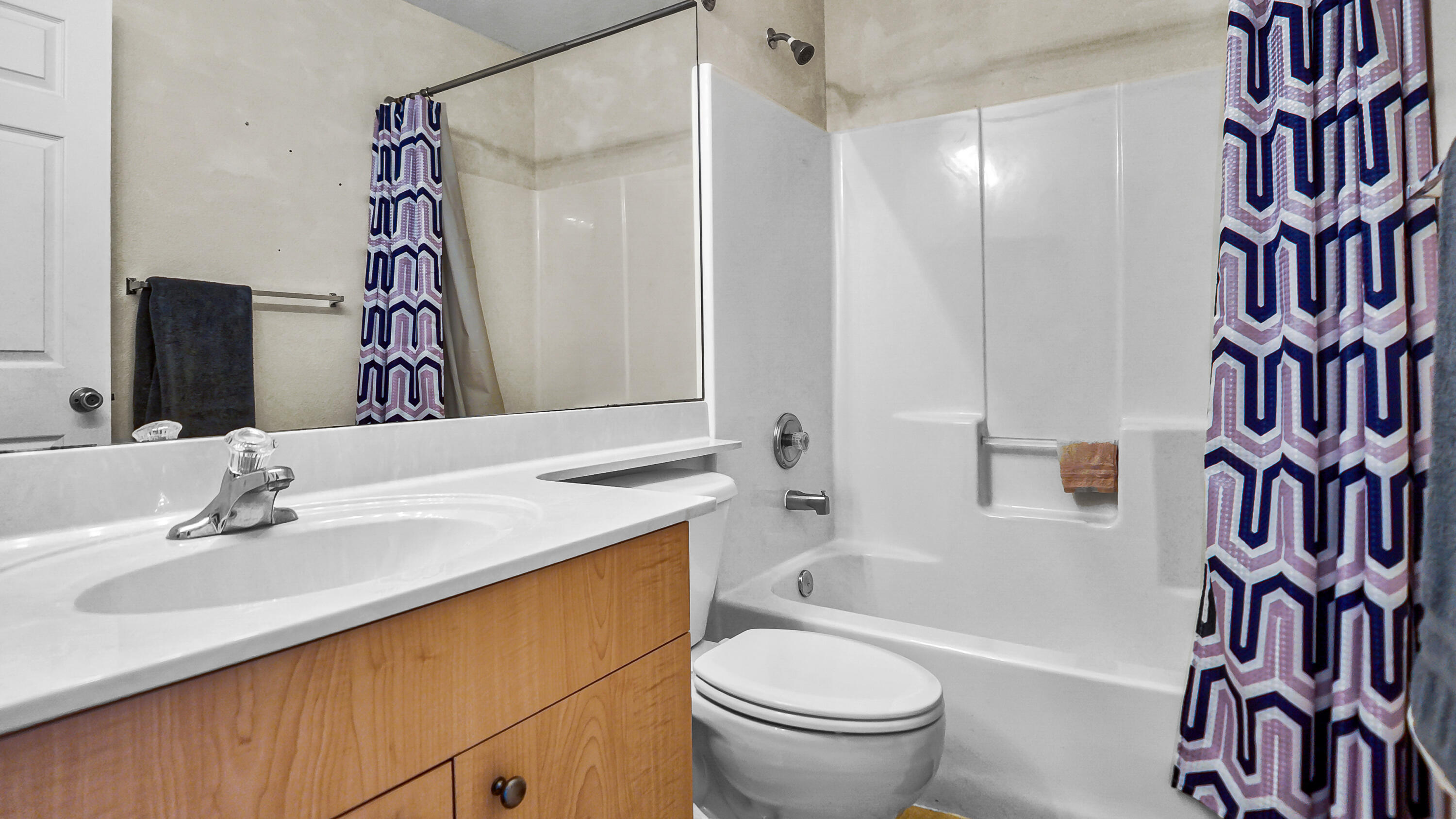 SPANISH LAKES ONE LEASEHOLD ESTATES - Residential