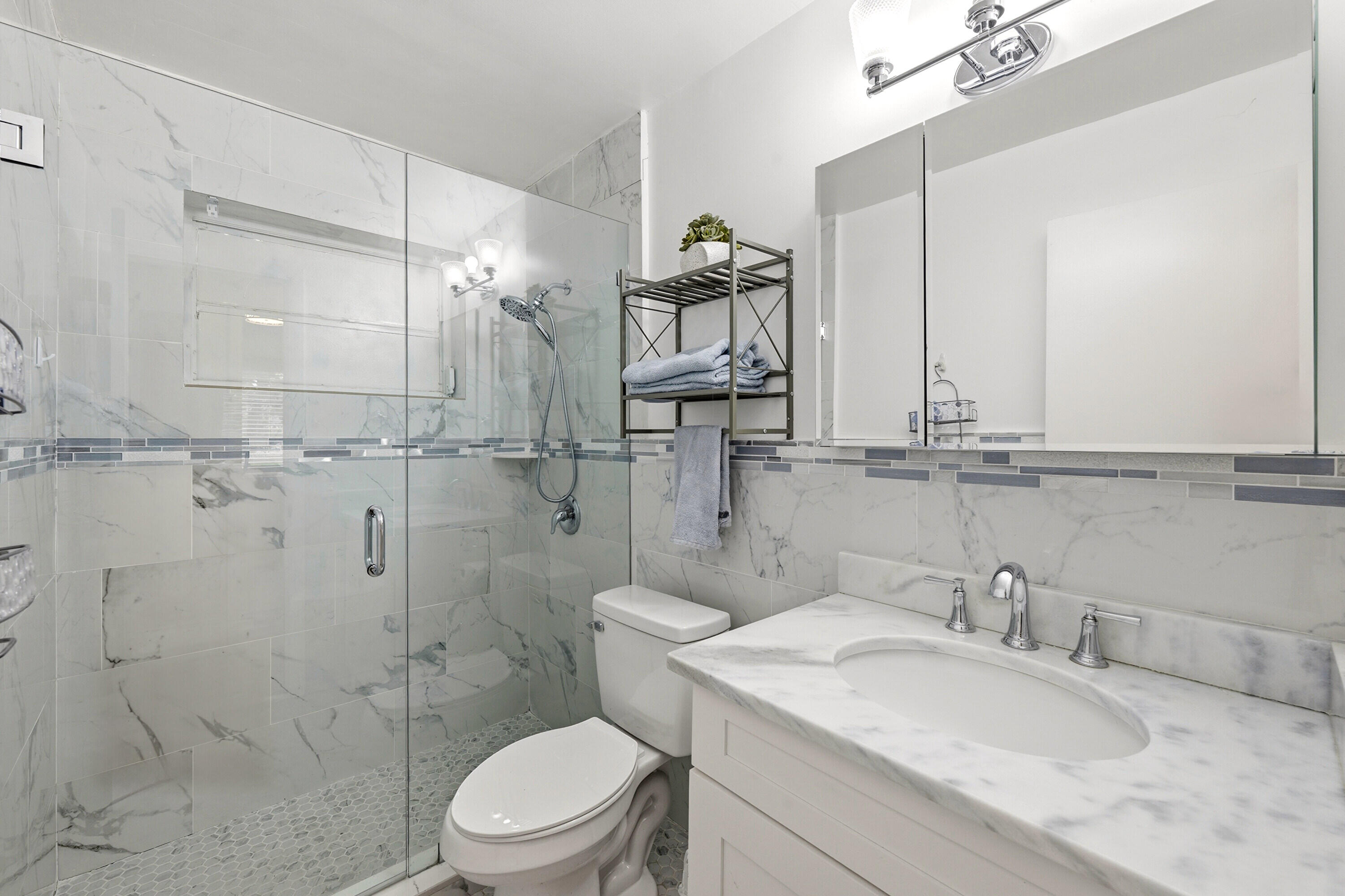 LINWOOD GARDENS NO 2 - Residential