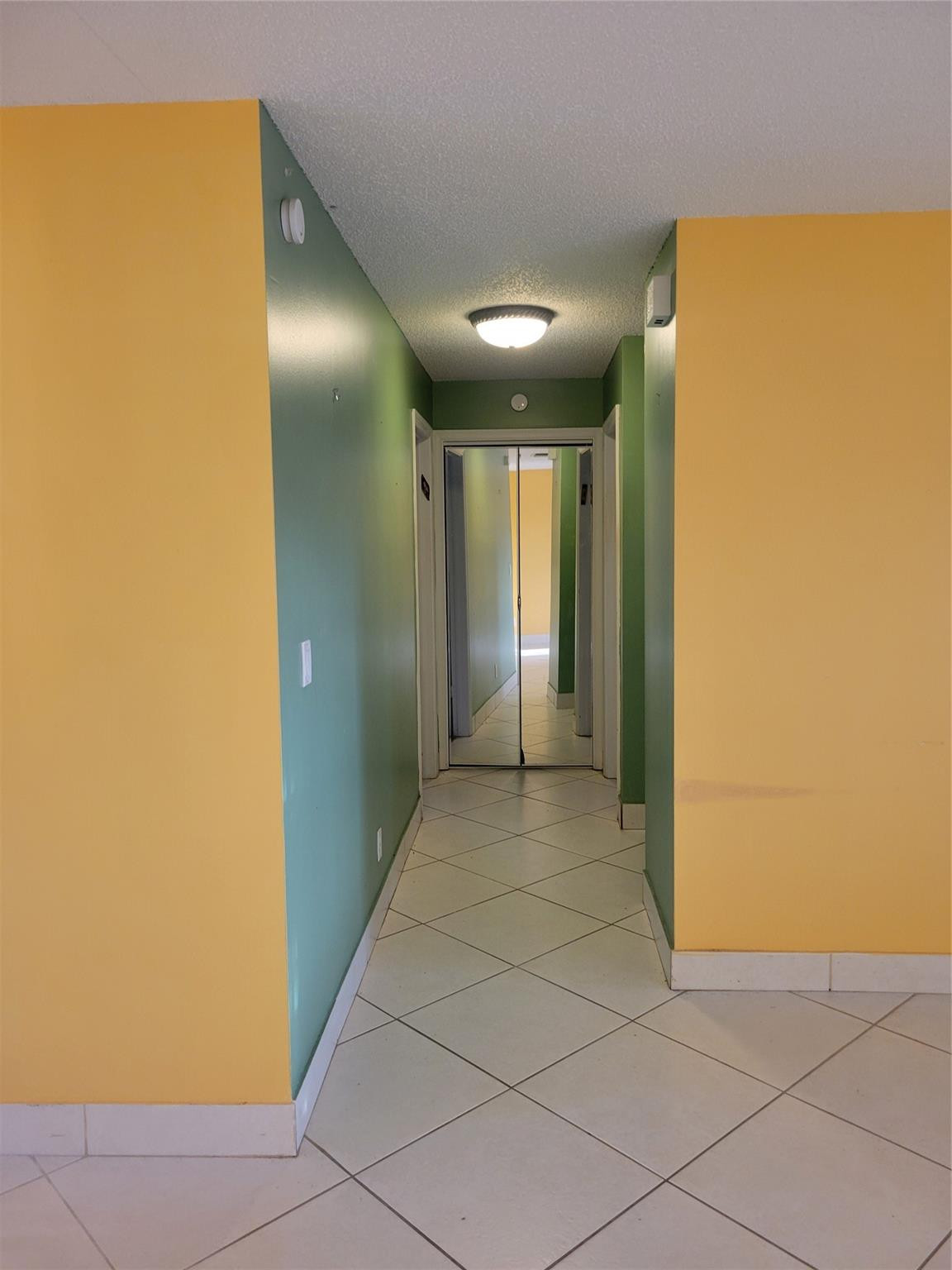 Lauderdale West 3 Sec 83- - Residential