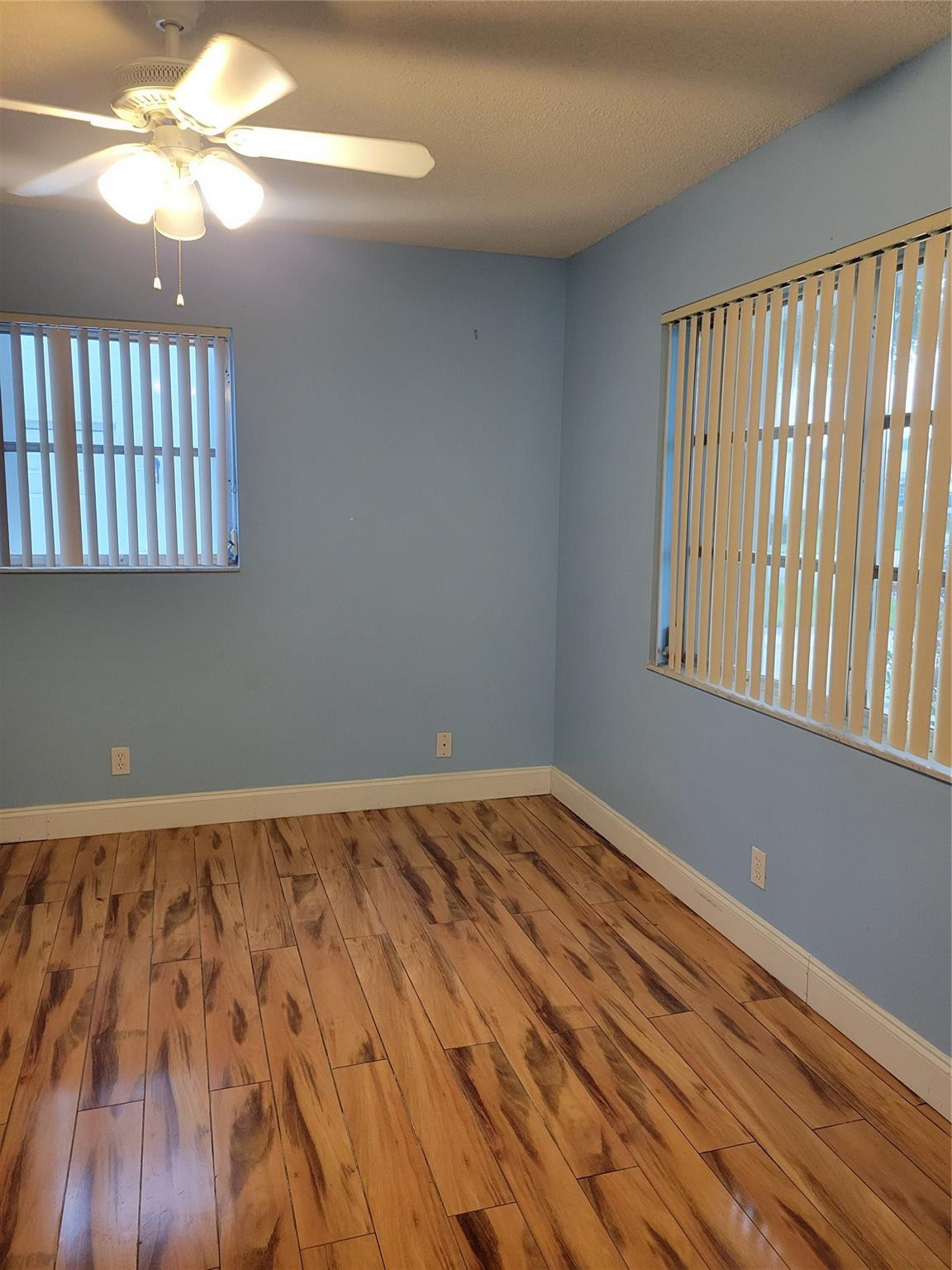 Lauderdale West 3 Sec 83- - Residential